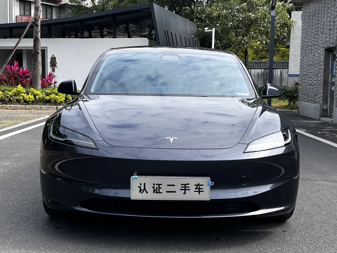 Tesla Model 3  из Китая