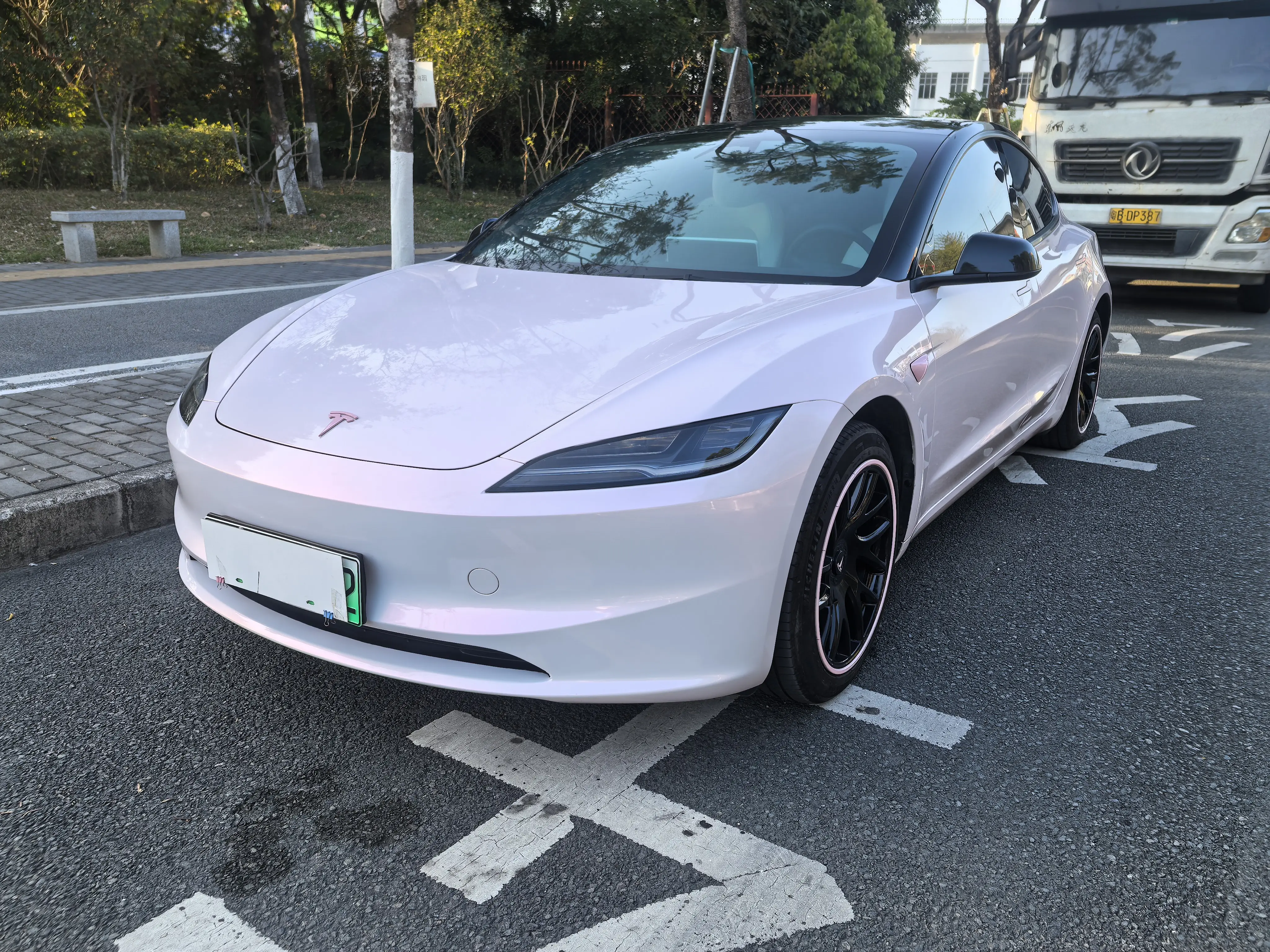 Tesla Model 3  из Китая