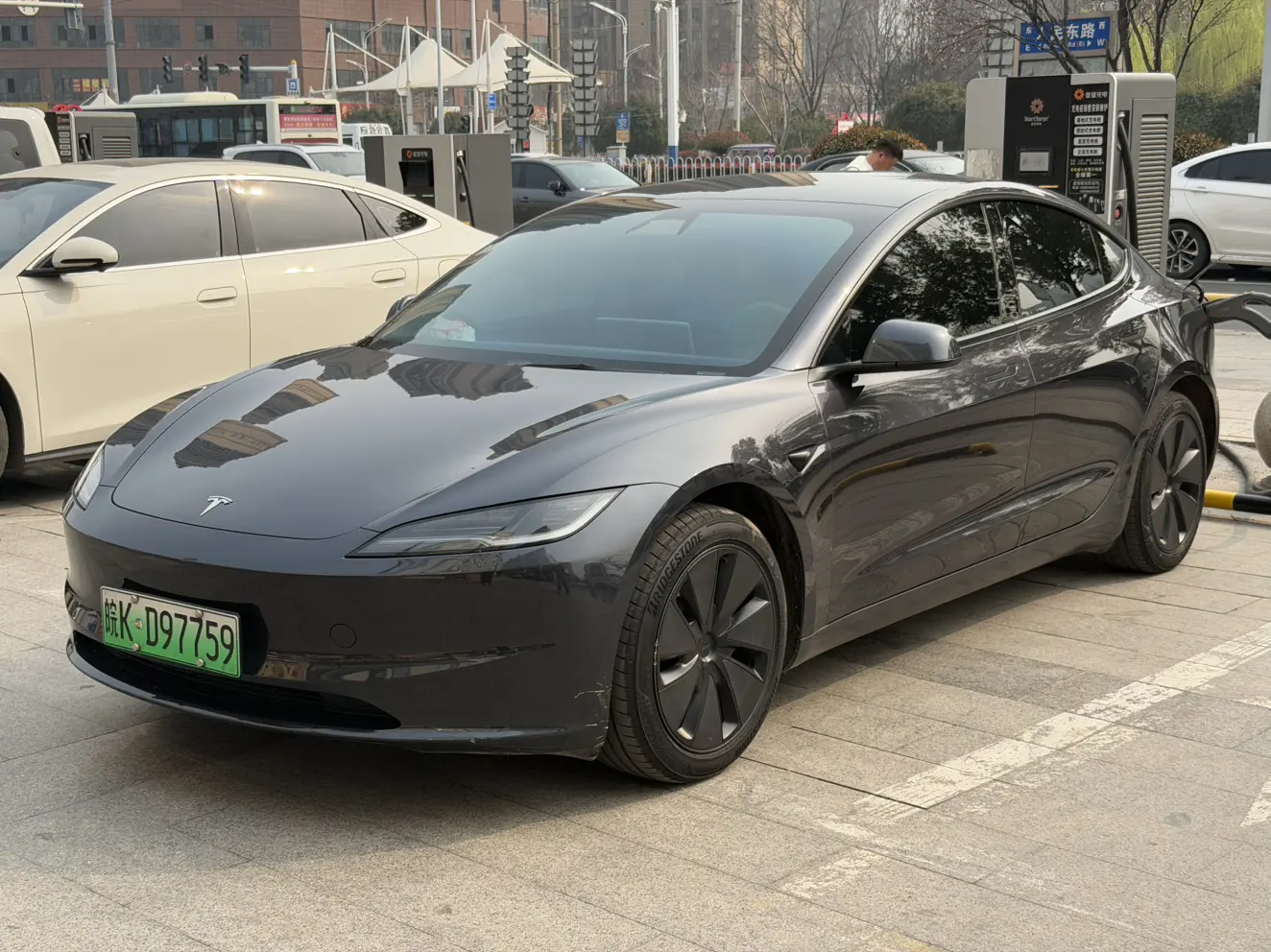 Tesla Model 3  из Китая