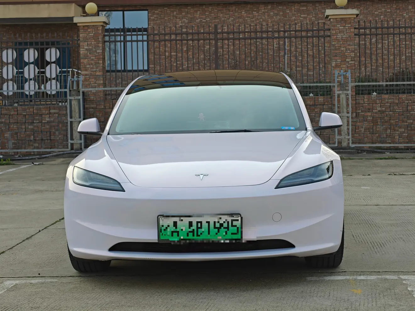 Tesla Model 3  из Китая