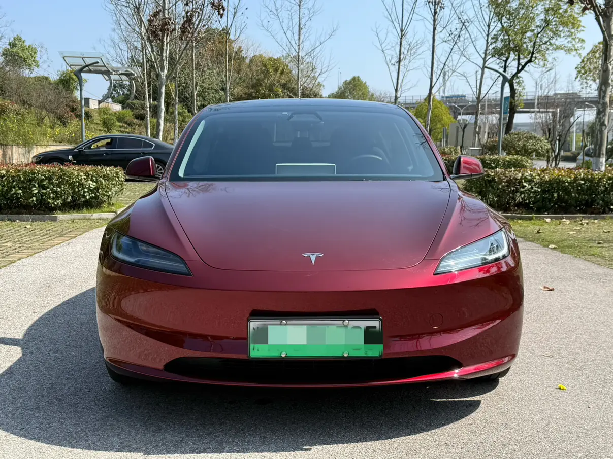 Tesla Model 3  из Китая