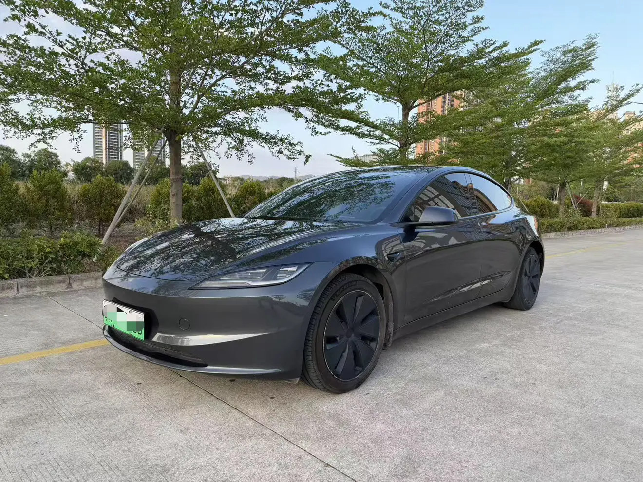 Tesla Model 3  из Китая