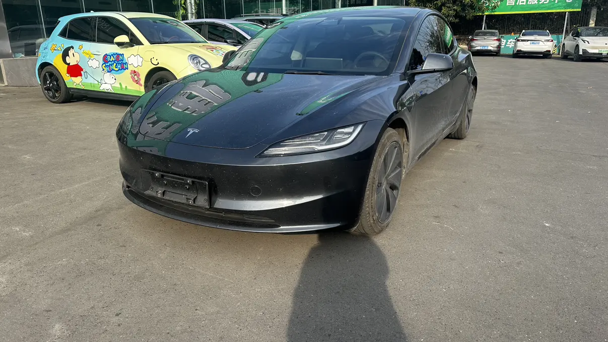 Tesla Model 3  из Китая