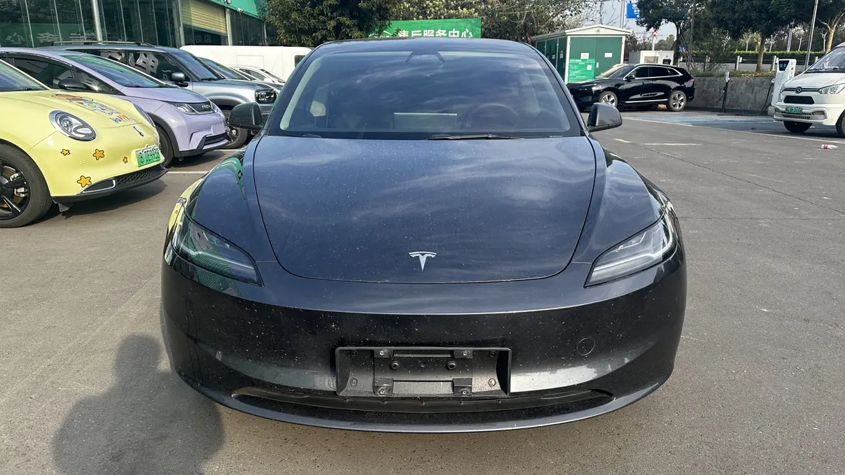 Tesla Model 3  из Китая