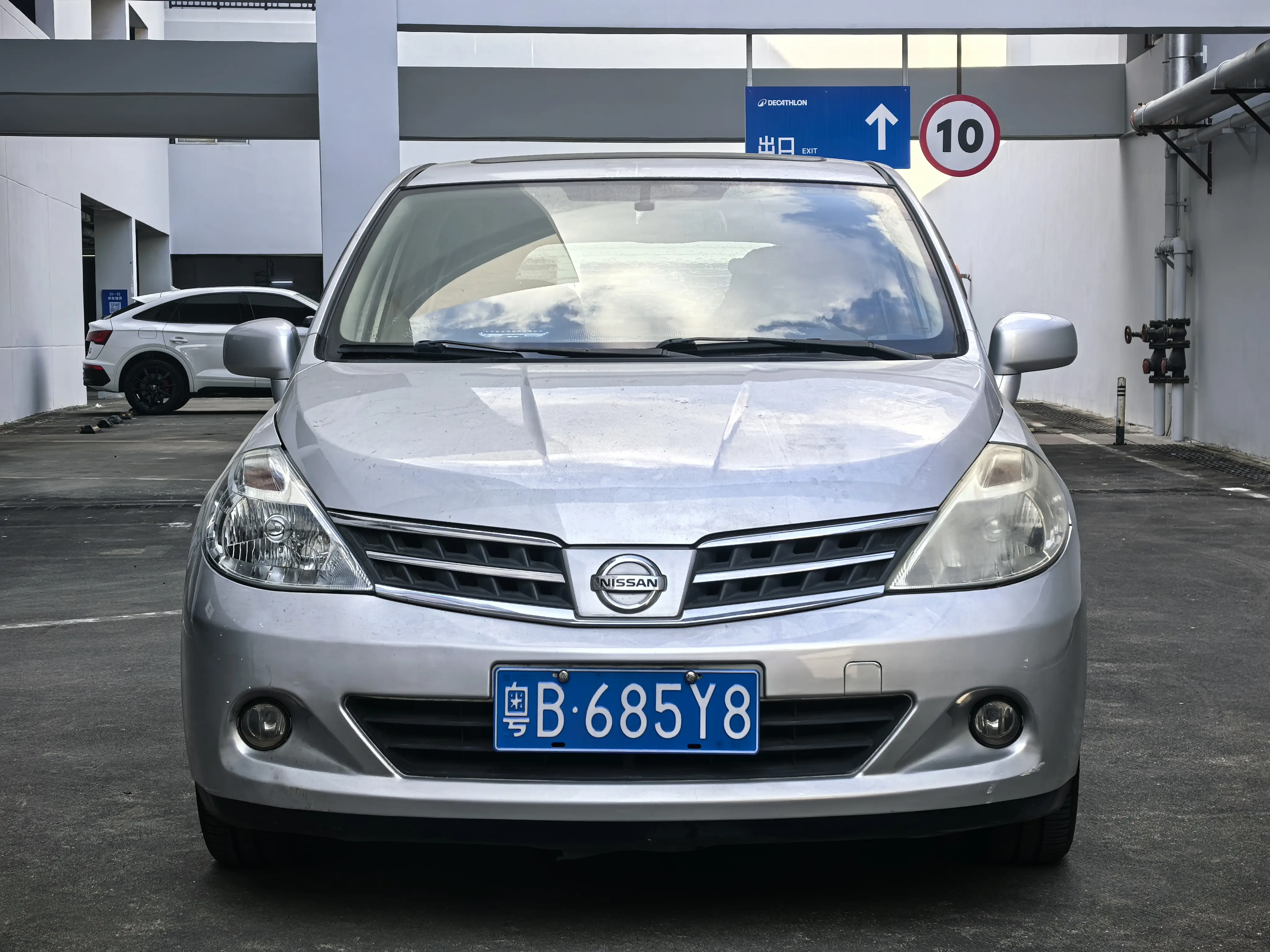 Nissan Tiida  из Китая