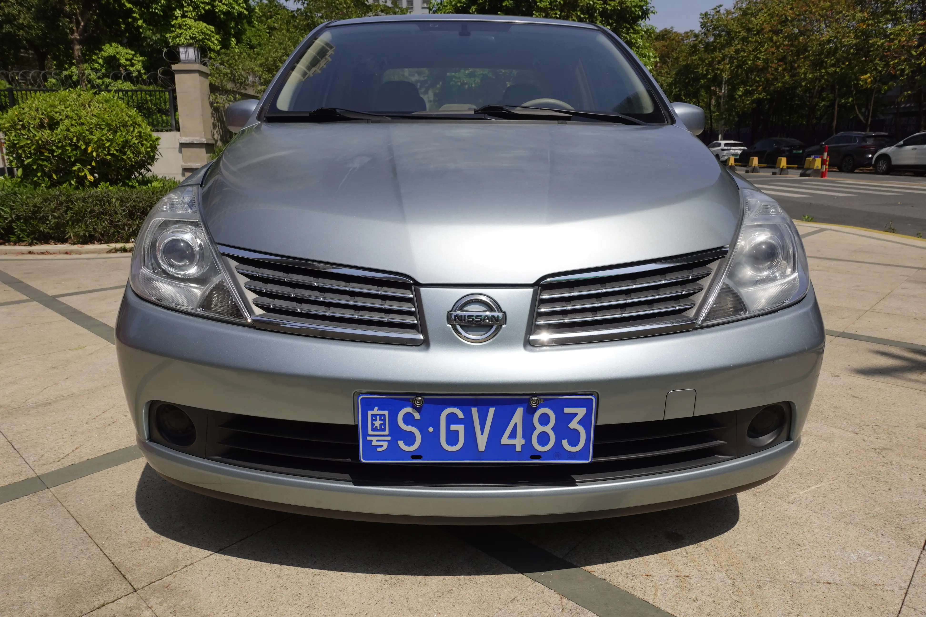 Nissan Tiida  из Китая