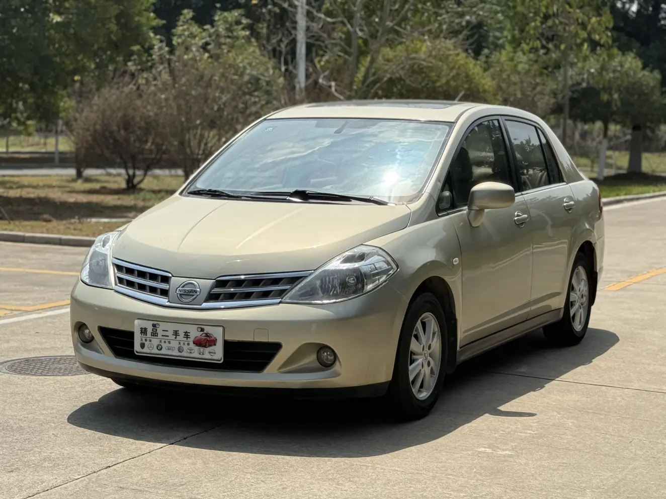 Nissan Tiida
