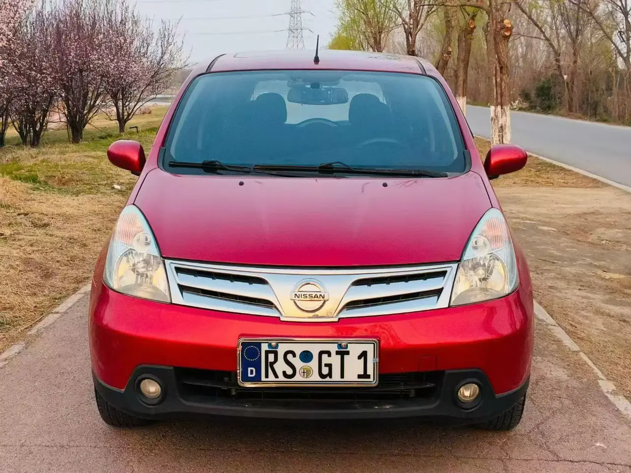 Nissan Li Wei  из Китая