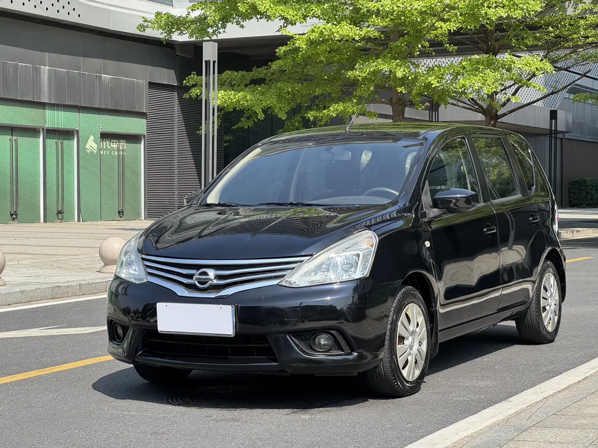 Nissan Li Wei  из Китая