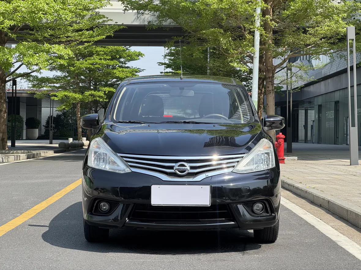 Nissan Li Wei  из Китая