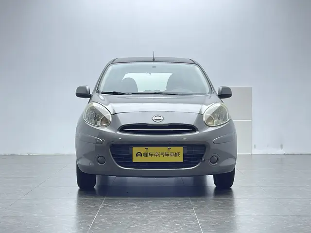 Nissan March  из Китая