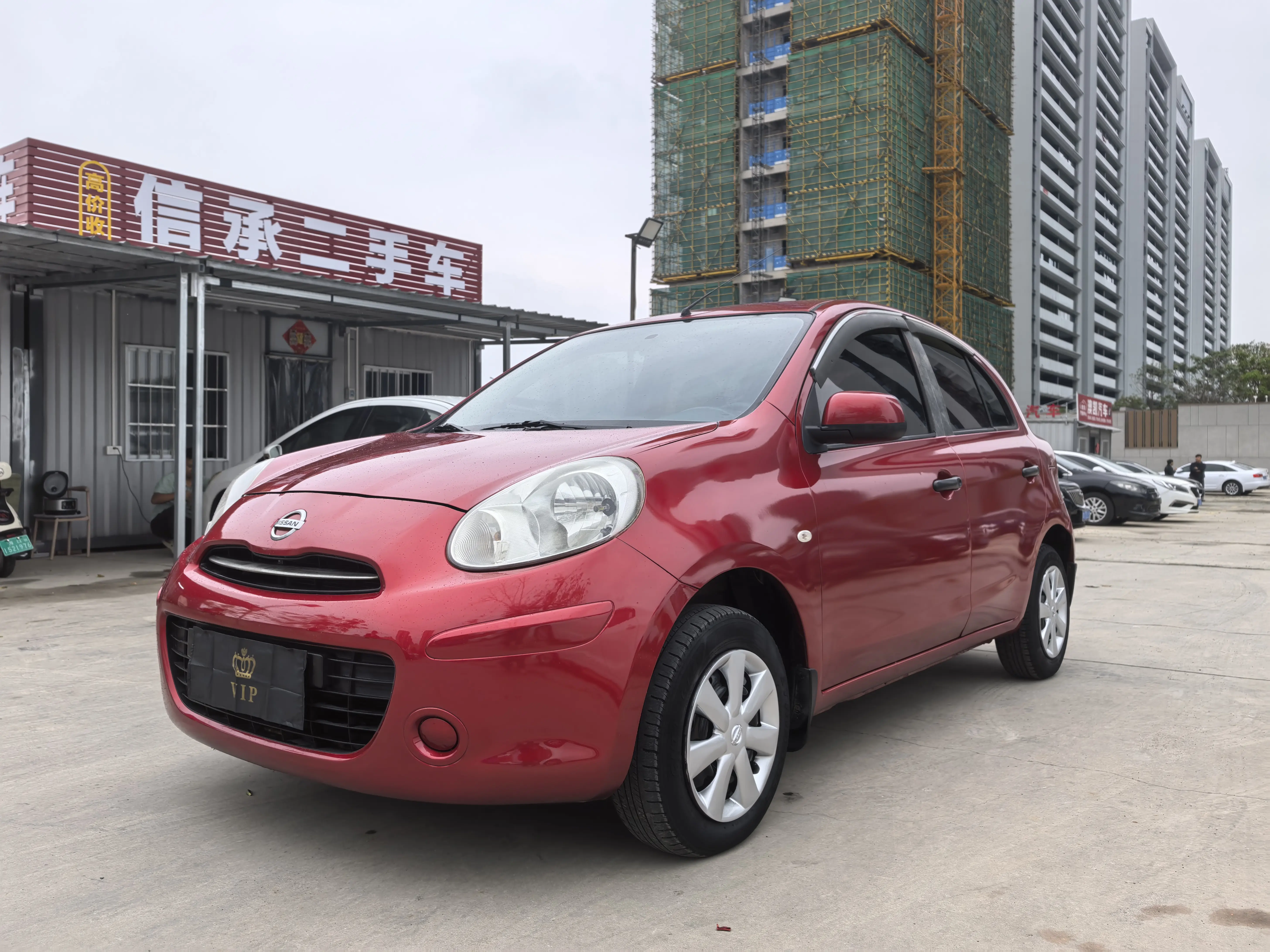 Nissan March  из Китая