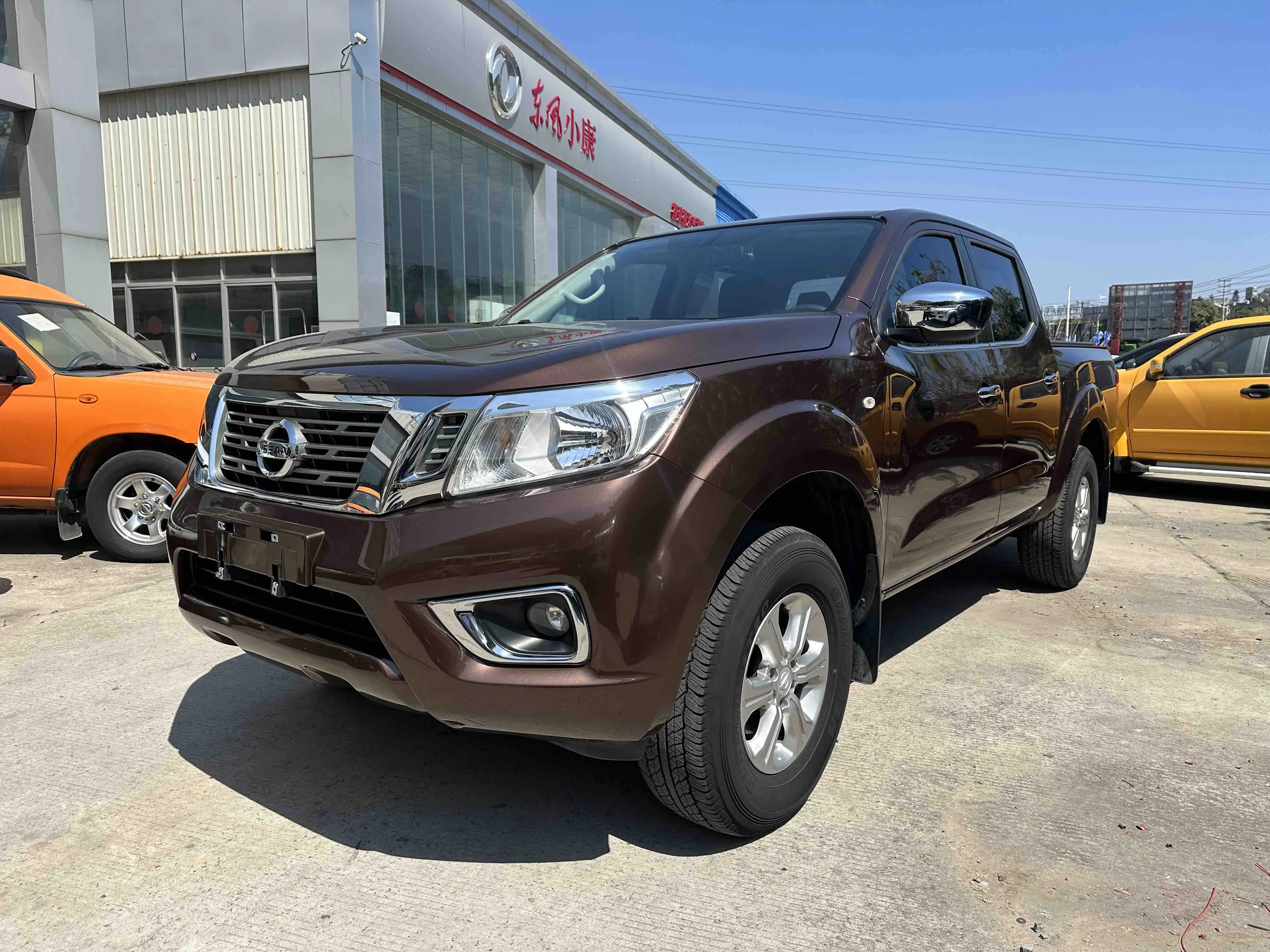 Nissan Navara  из Китая