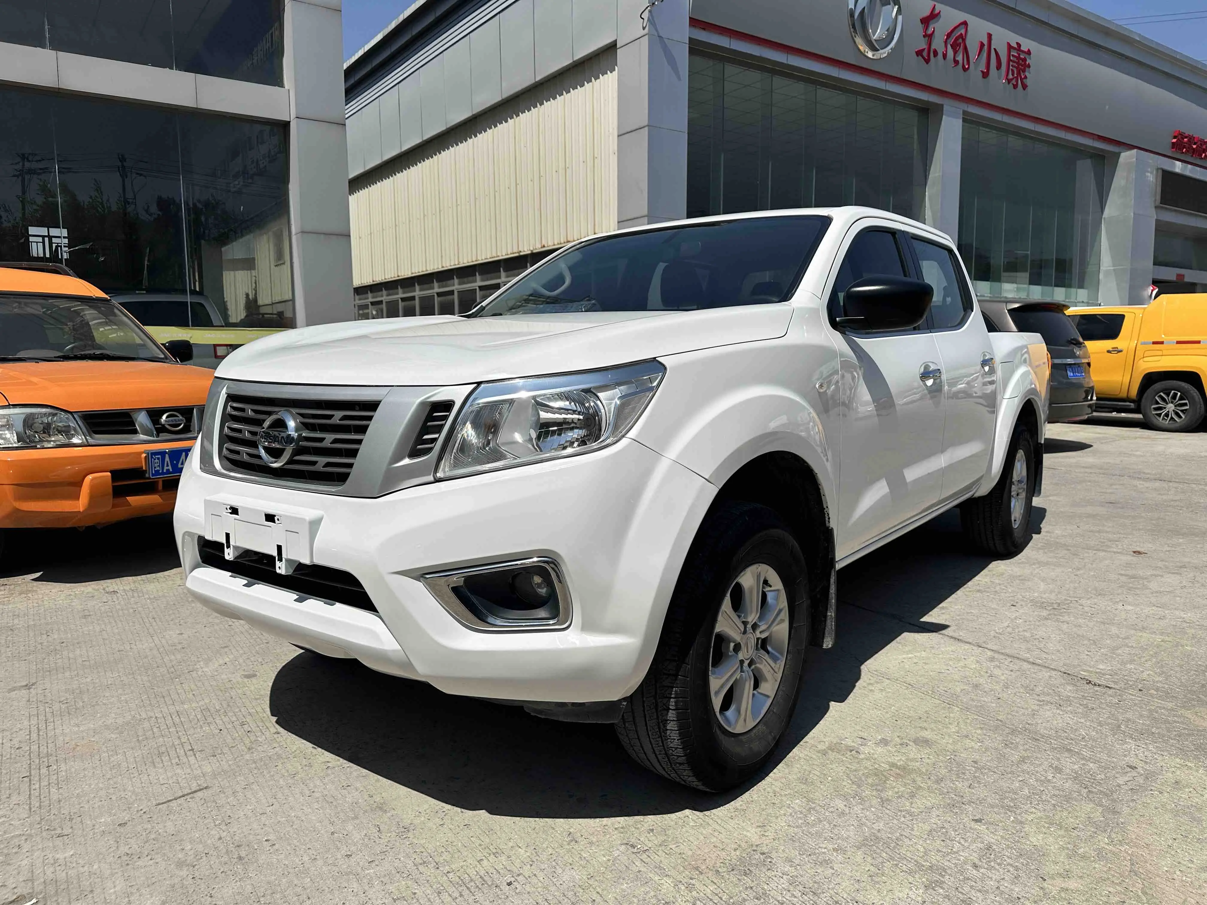 Nissan Navara  из Китая