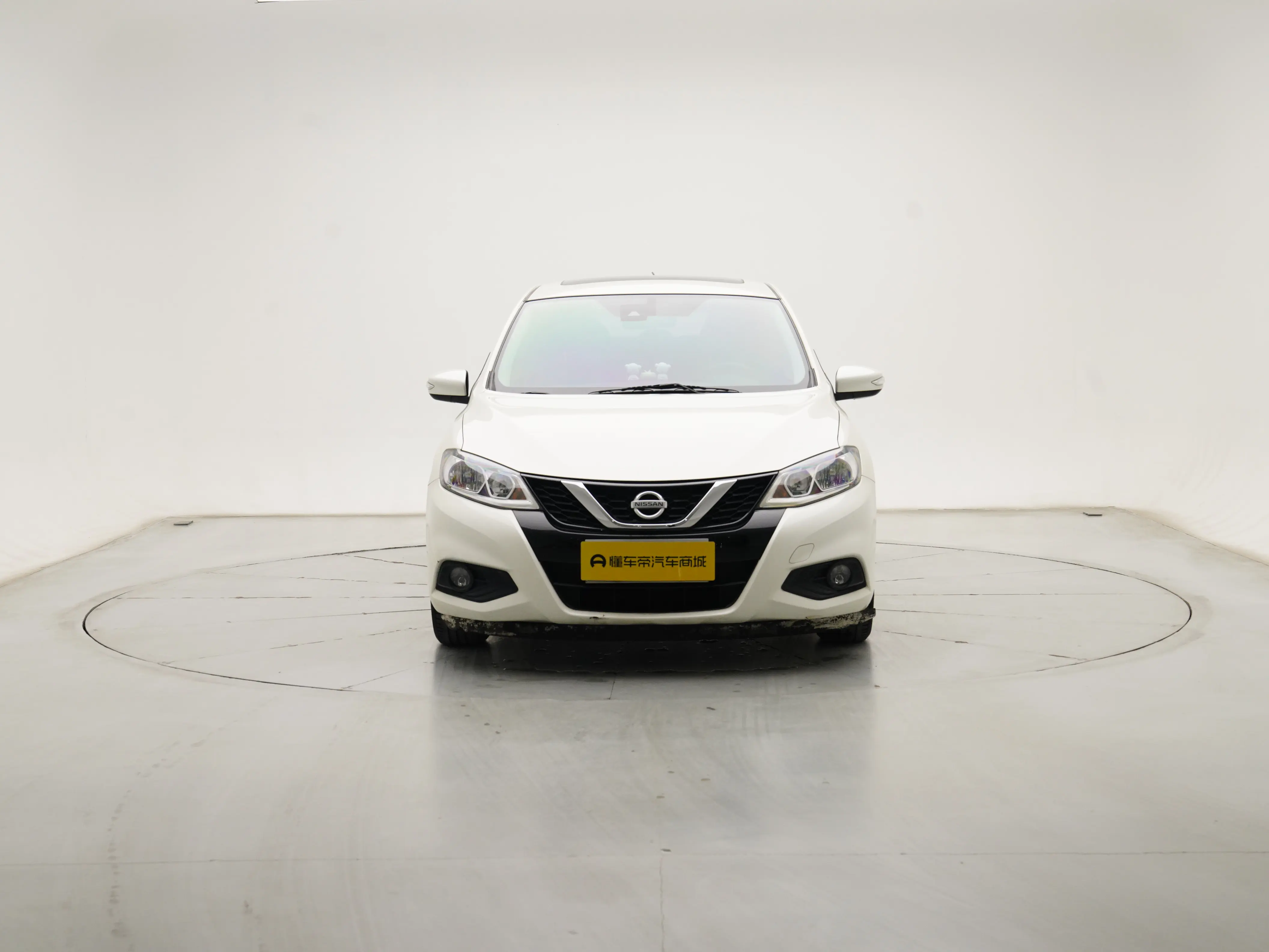 Nissan Tiida  из Китая