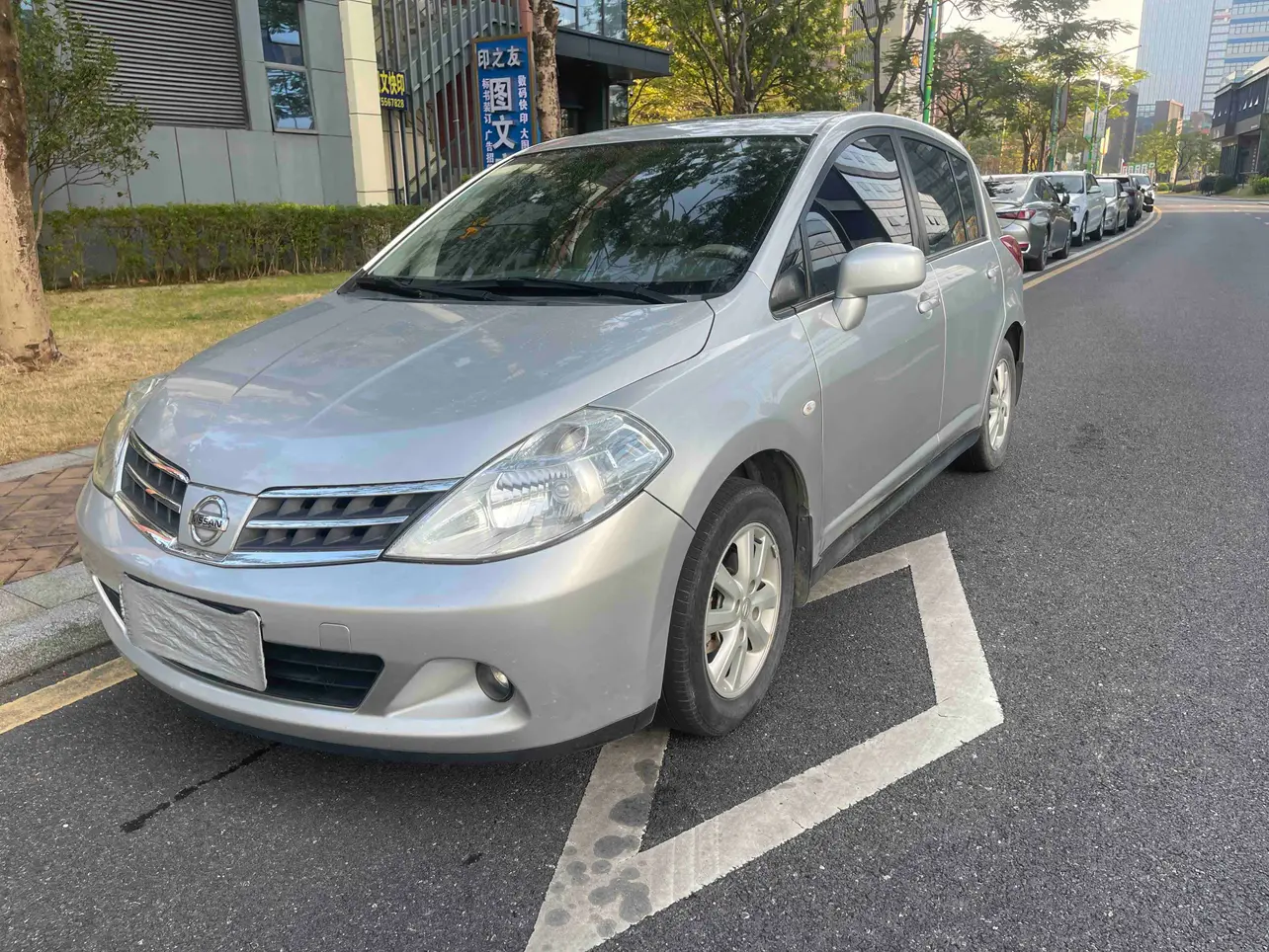 Nissan Tiida  из Китая