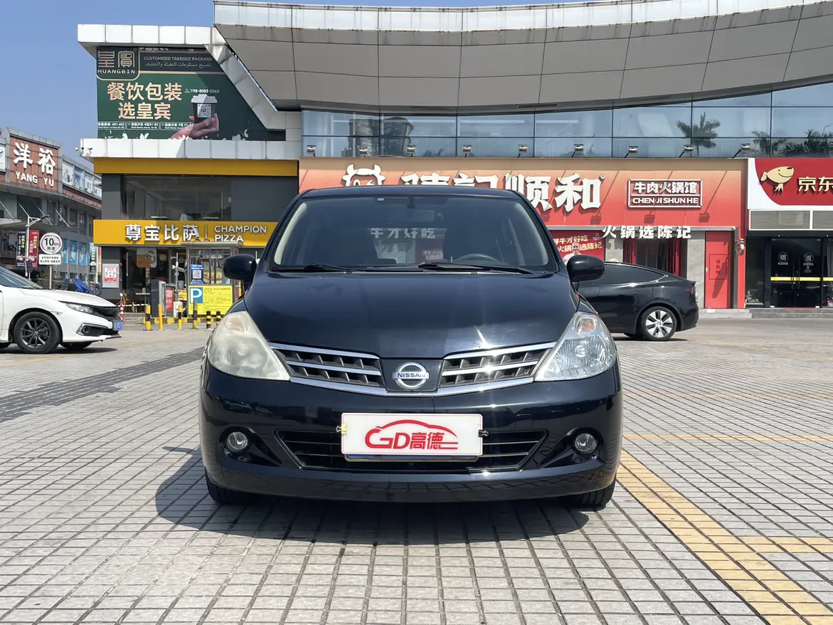 Nissan Tiida  из Китая