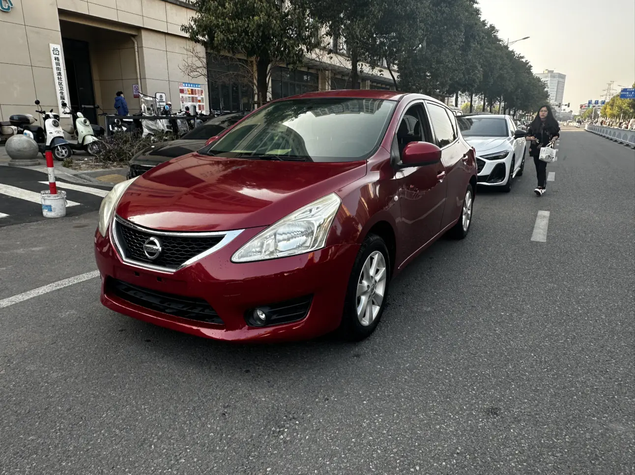 Nissan Tiida  из Китая