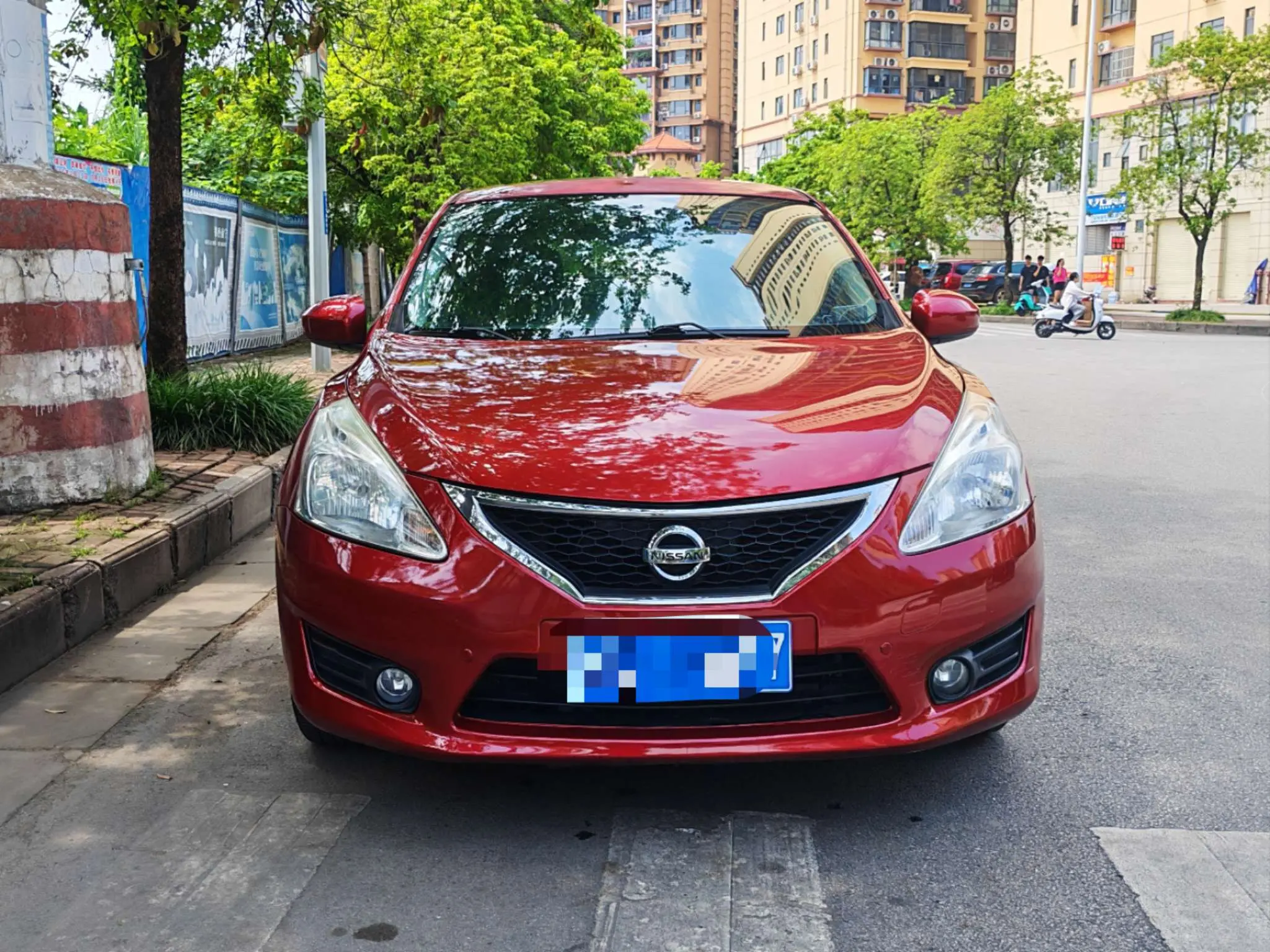 Nissan Tiida  из Китая