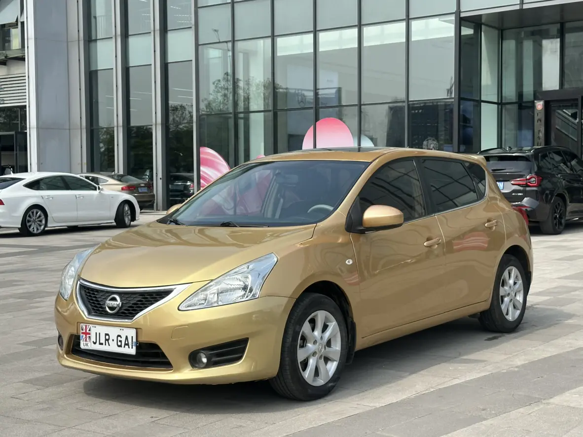 Nissan Tiida  из Китая