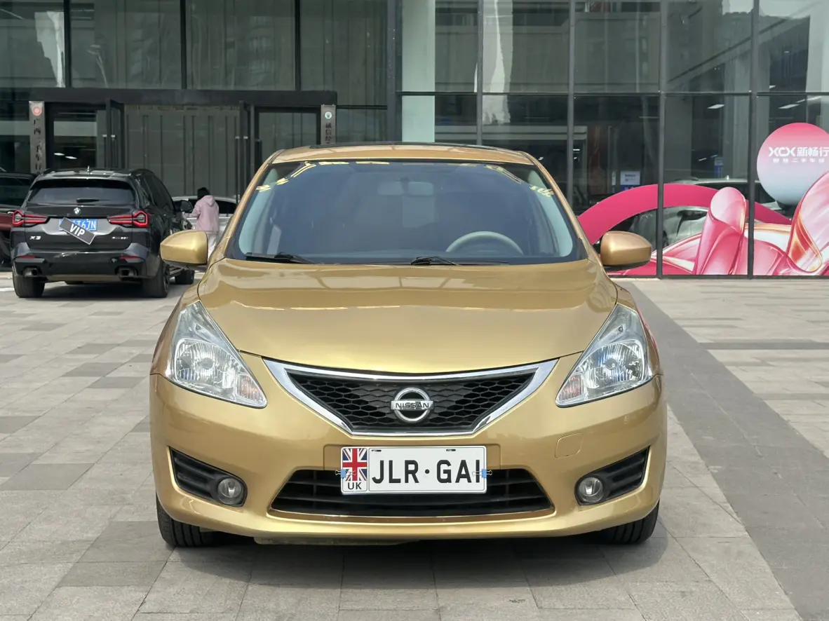 Nissan Tiida  из Китая