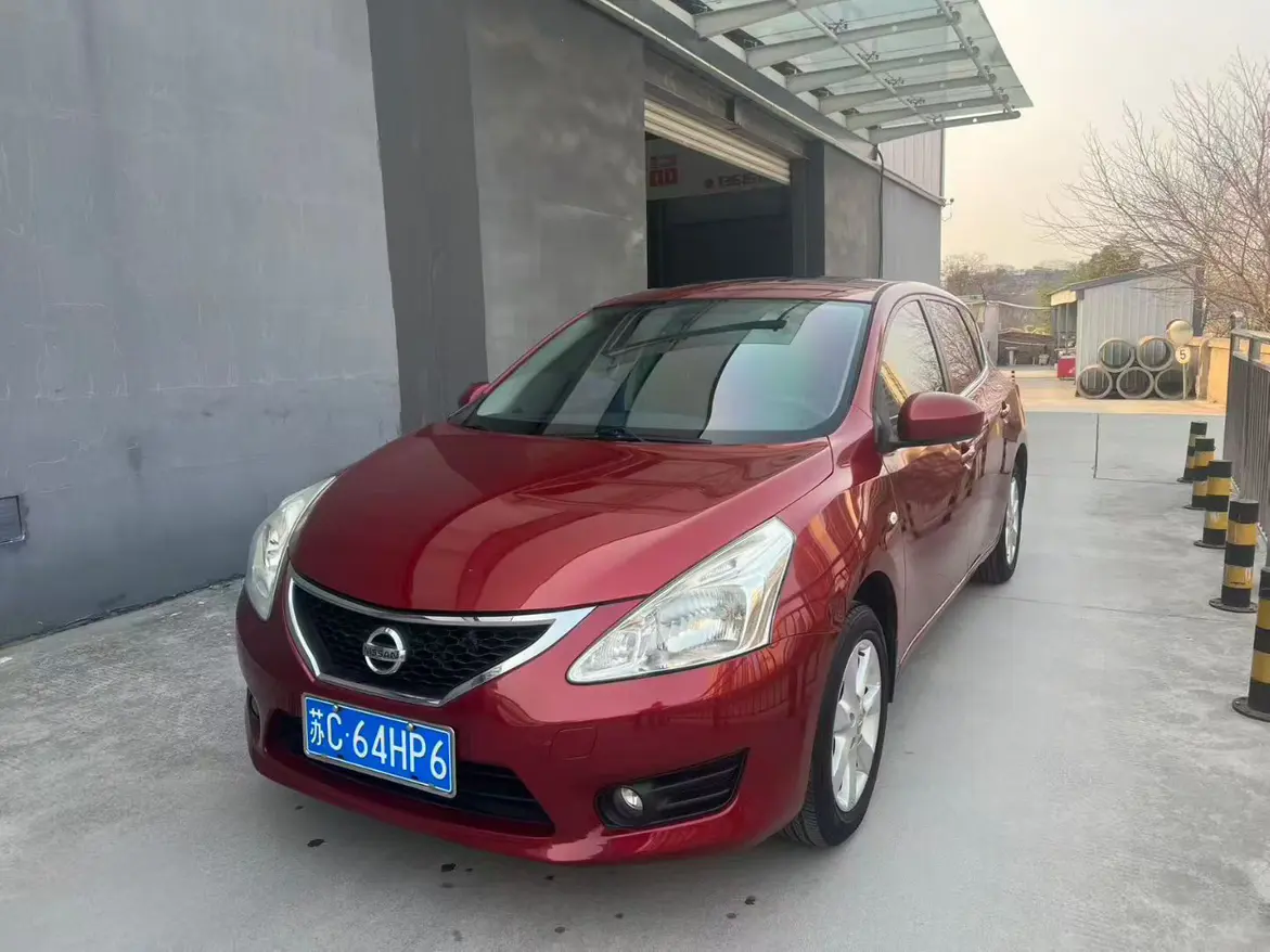 Nissan Tiida  из Китая