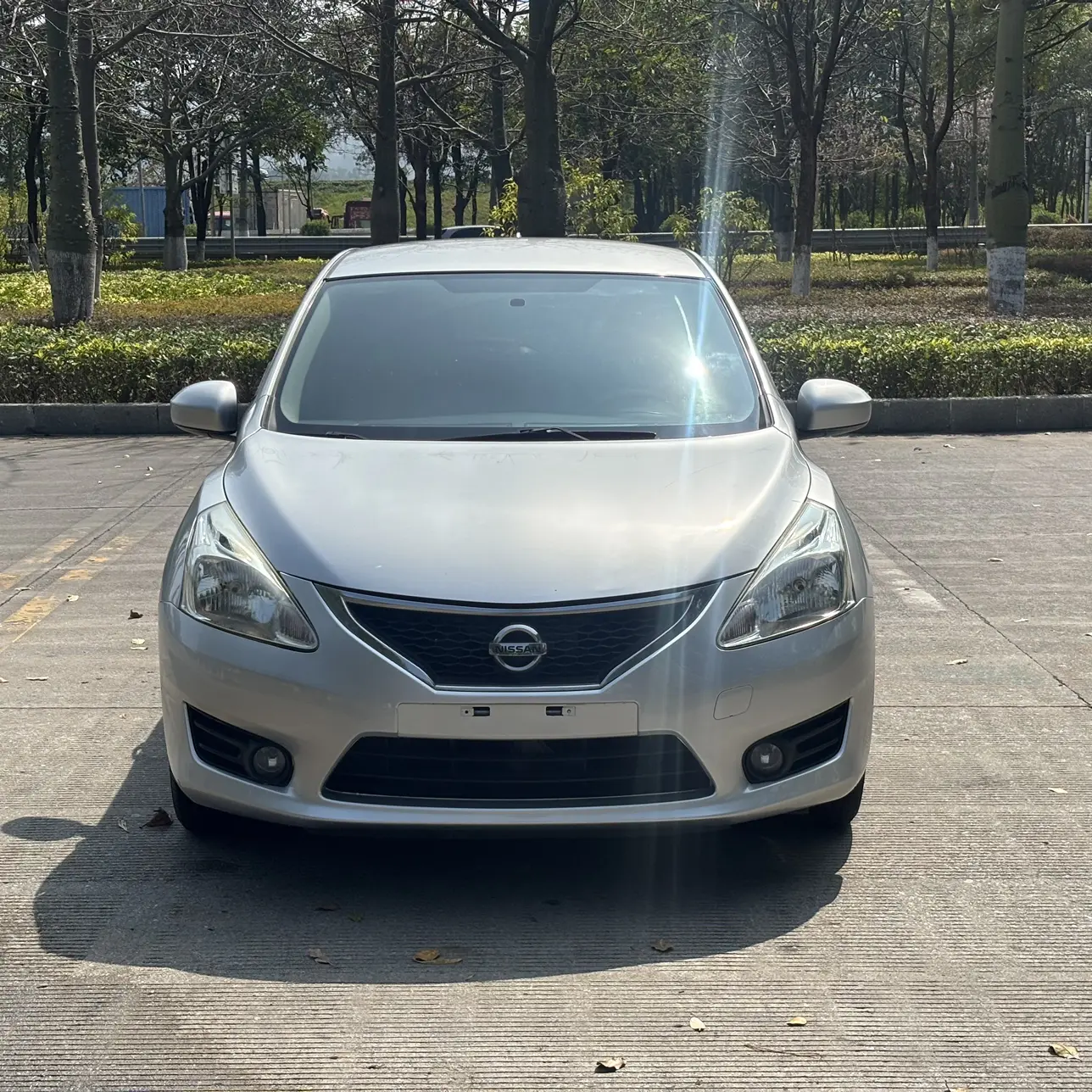 Nissan Tiida  из Китая