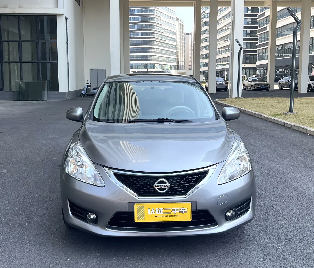 Nissan Tiida  из Китая