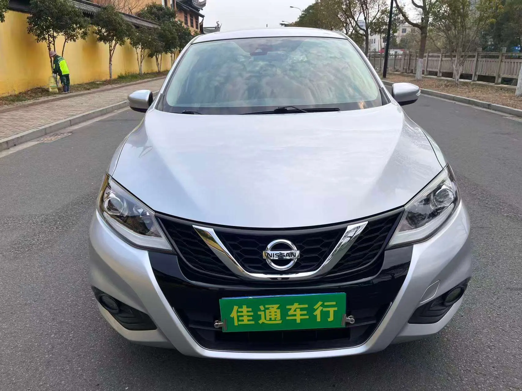 Nissan Tiida  из Китая