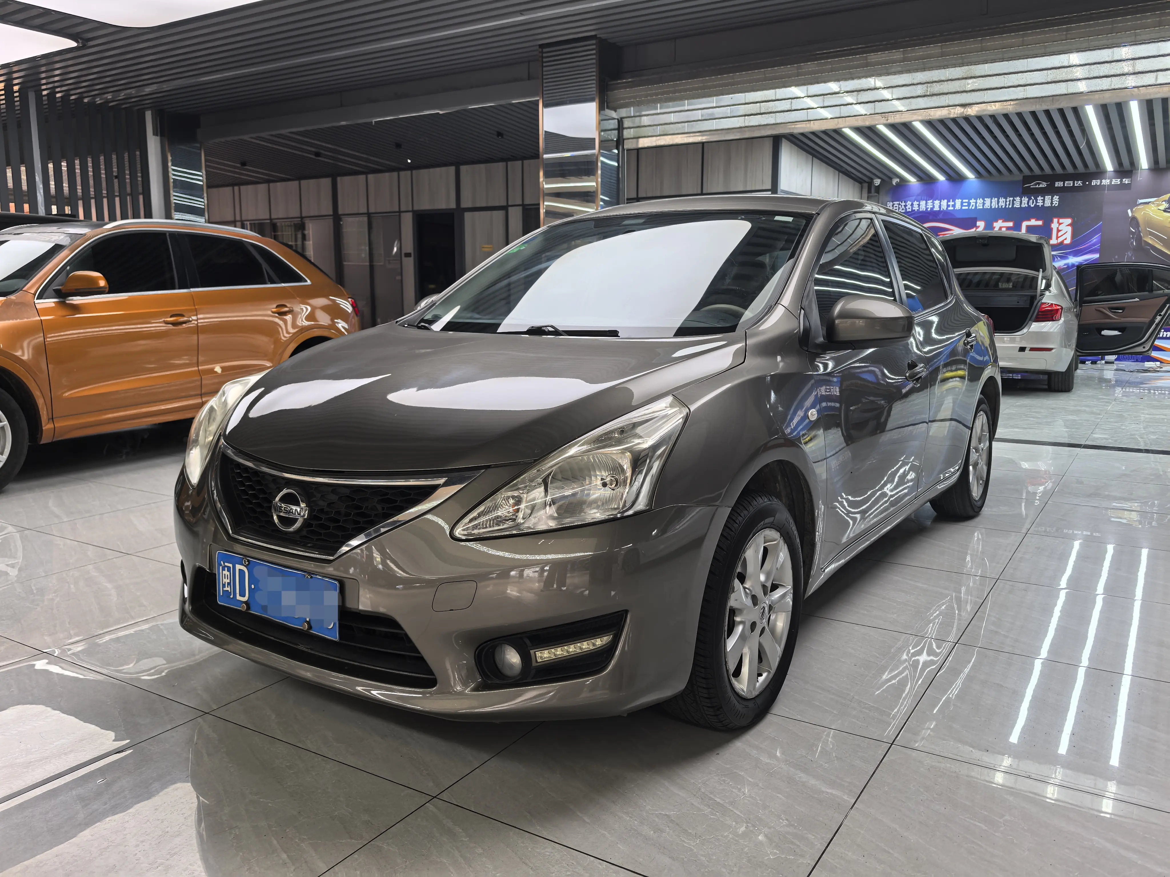 Nissan Tiida  из Китая