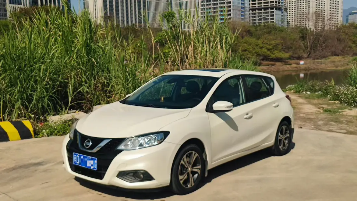 Nissan Tiida  из Китая