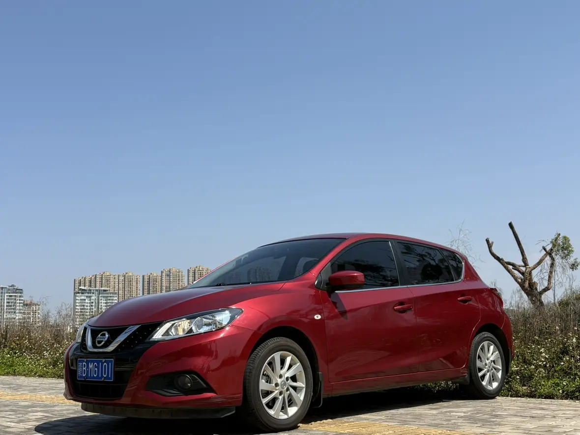 Nissan Tiida  из Китая