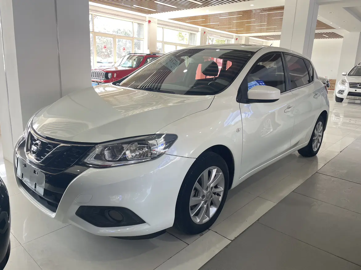 Nissan Tiida  из Китая