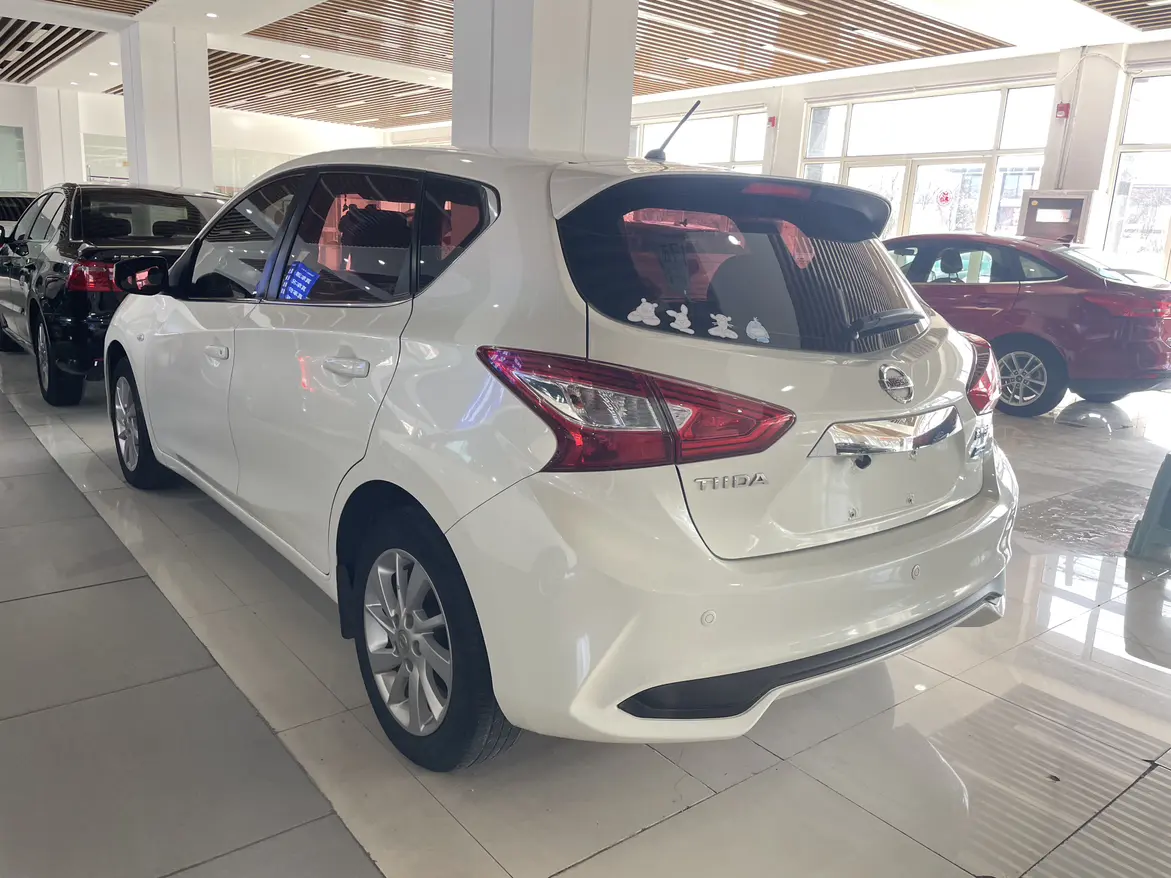 Nissan Tiida  из Китая
