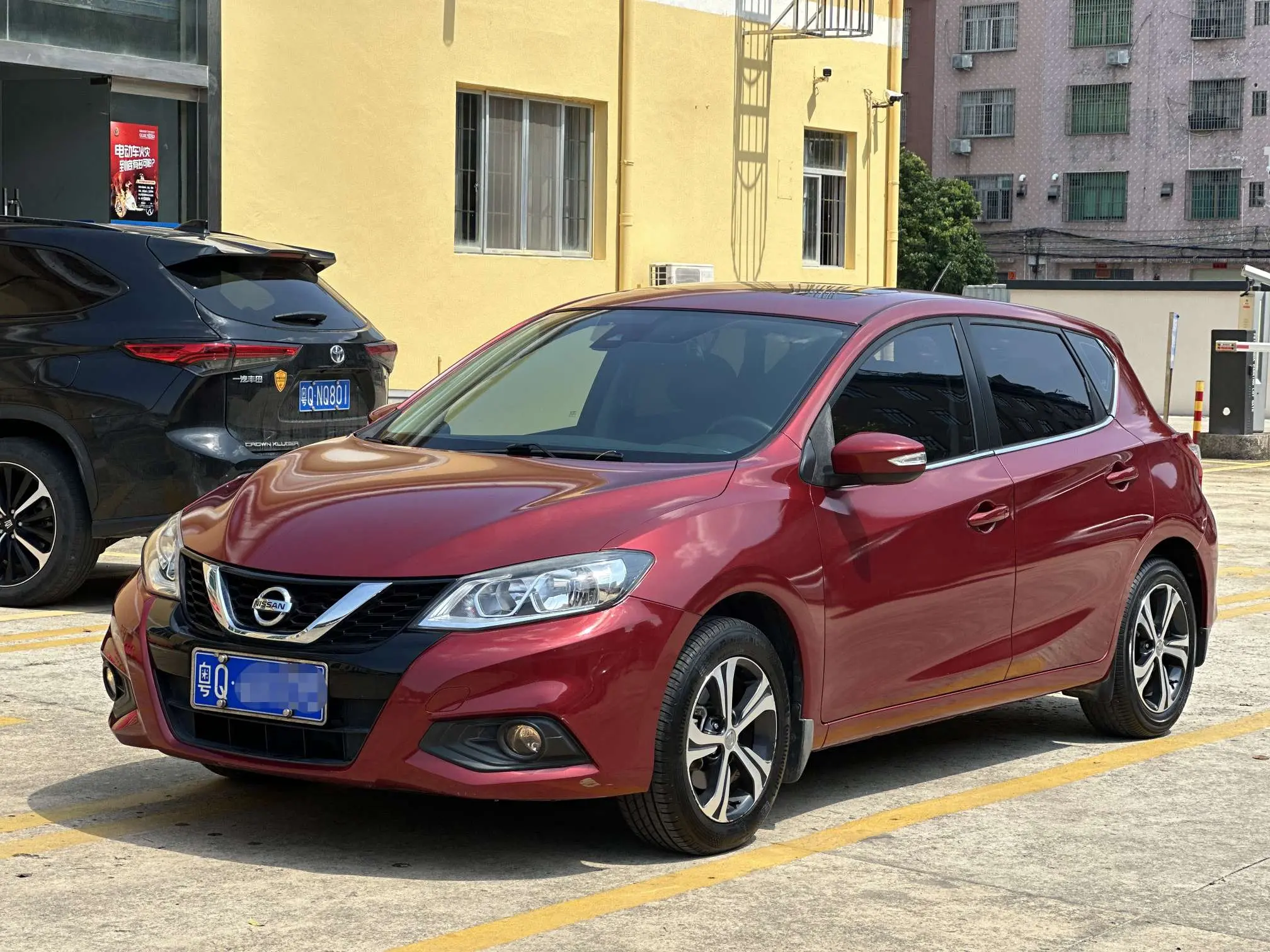 Nissan Tiida  из Китая