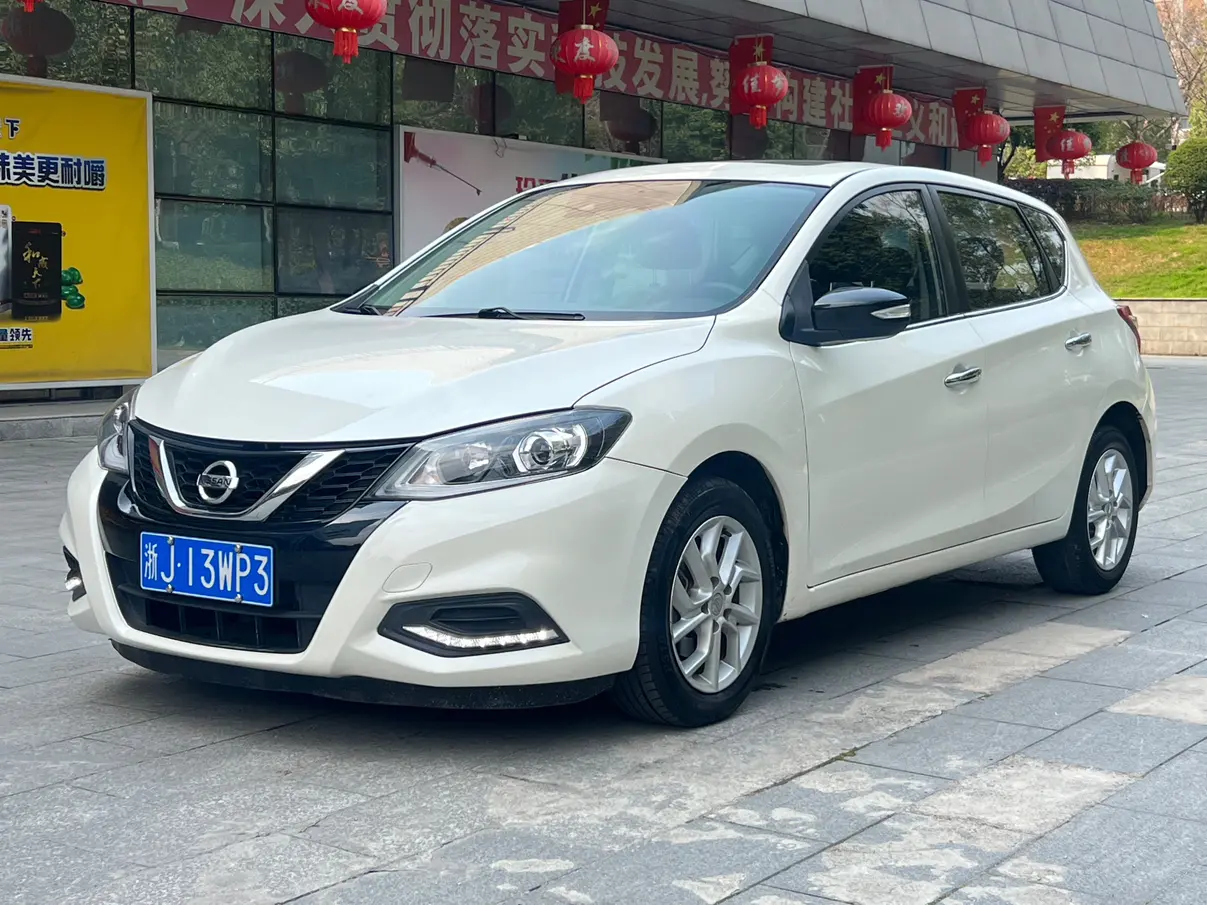 Nissan Tiida  из Китая