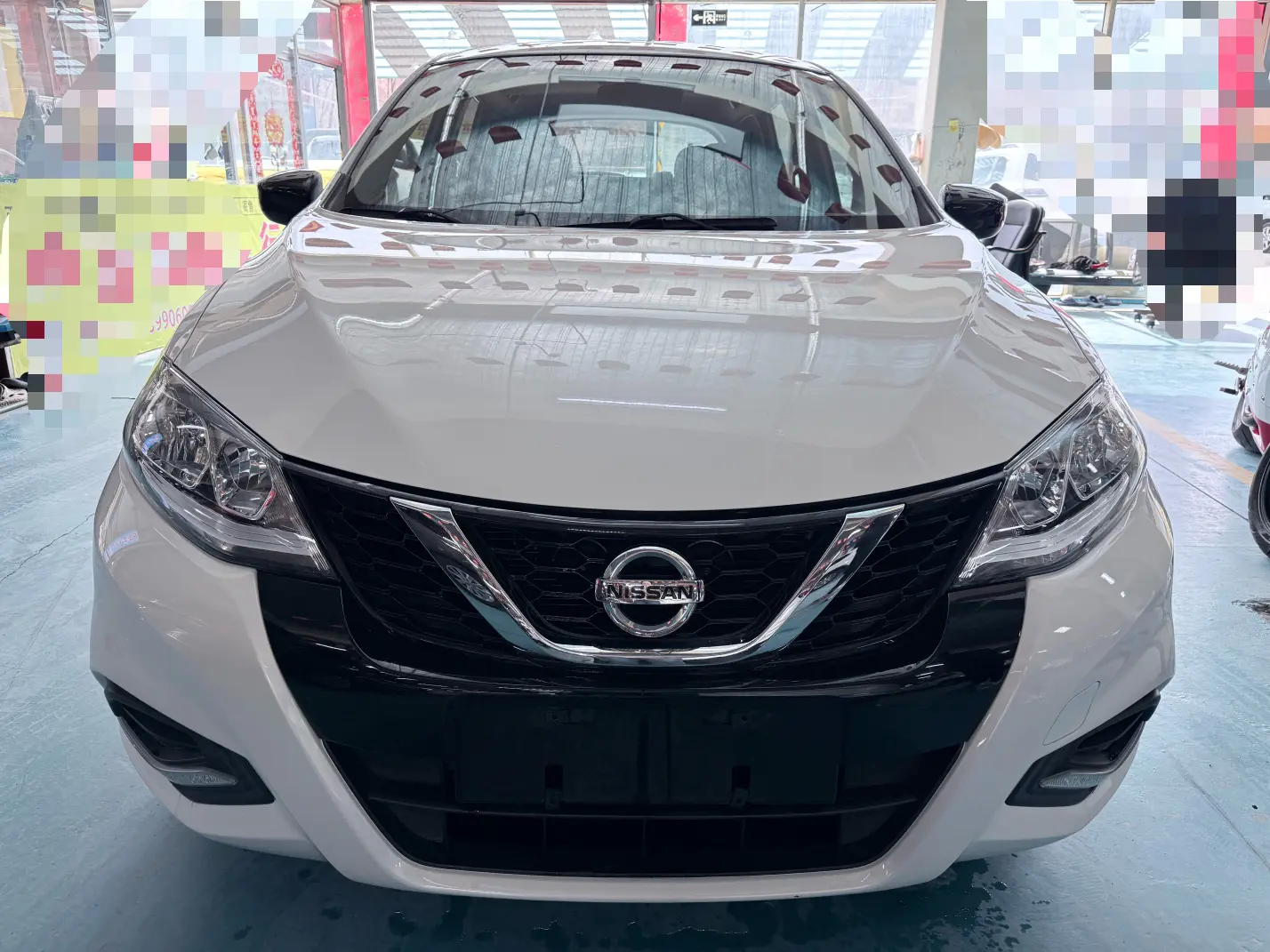 Nissan Tiida  из Китая