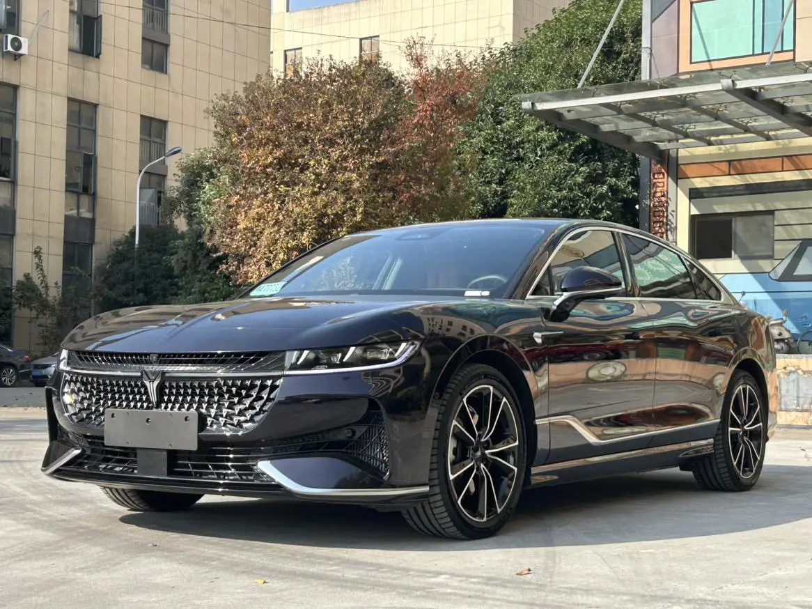 Voyah Passion PHEV  из Китая