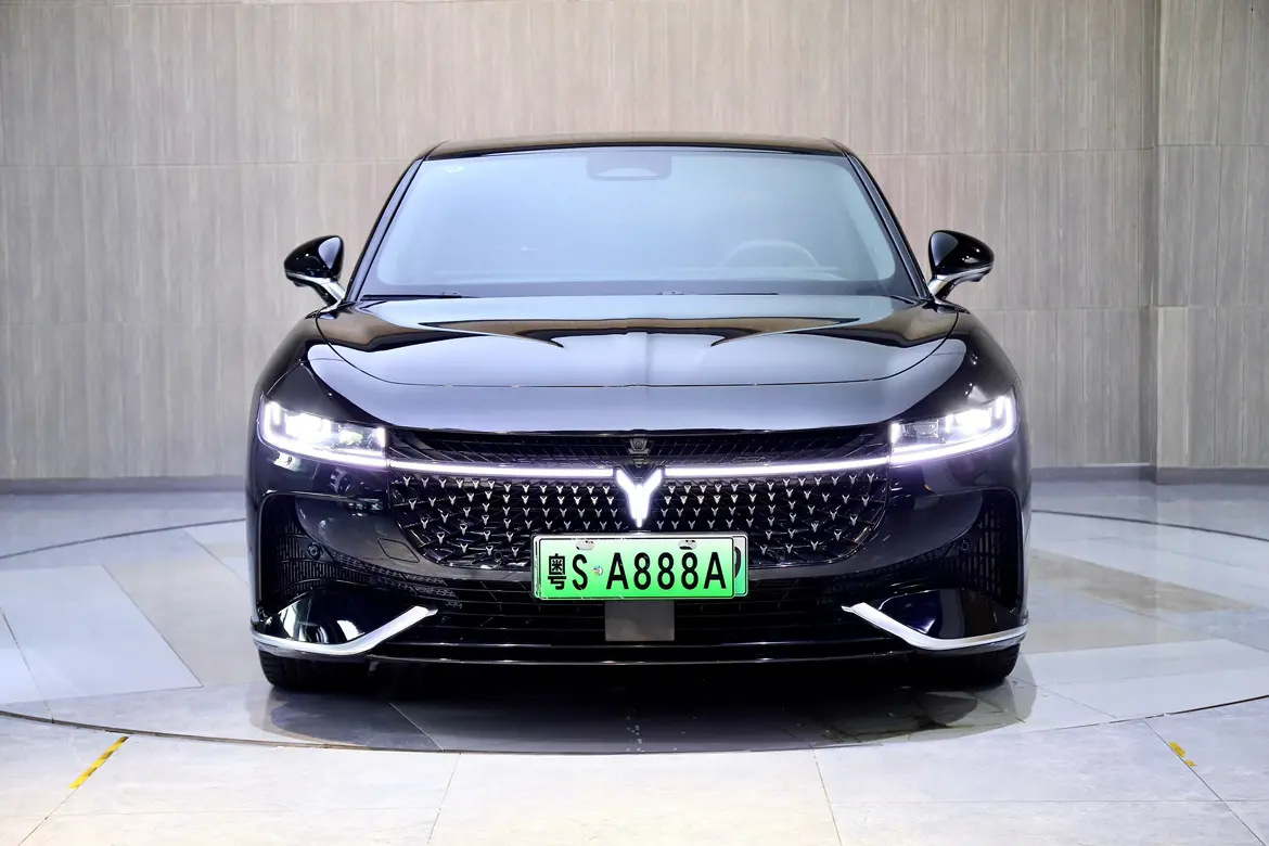 Voyah Passion PHEV  из Китая