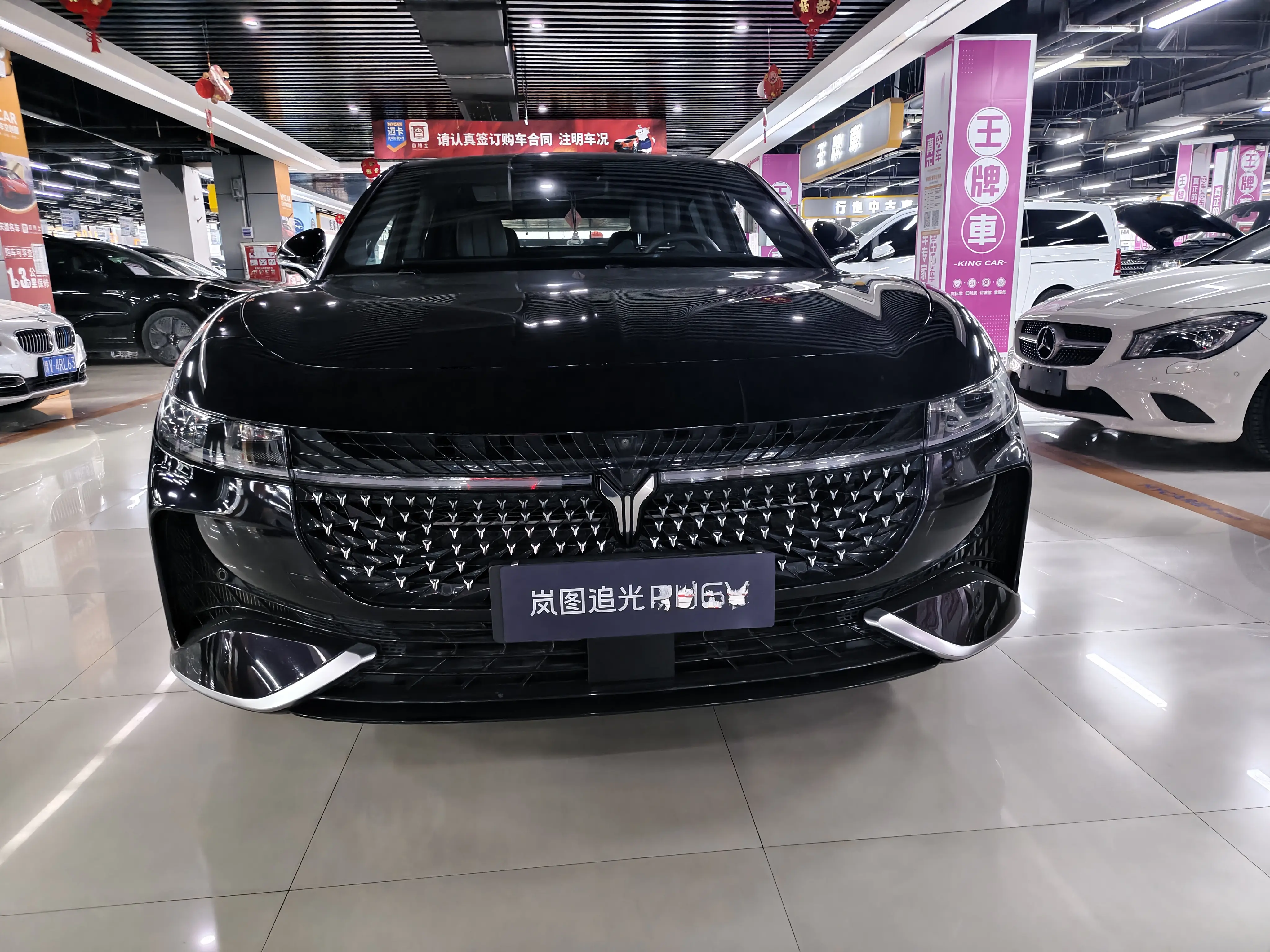 Voyah Passion PHEV  из Китая