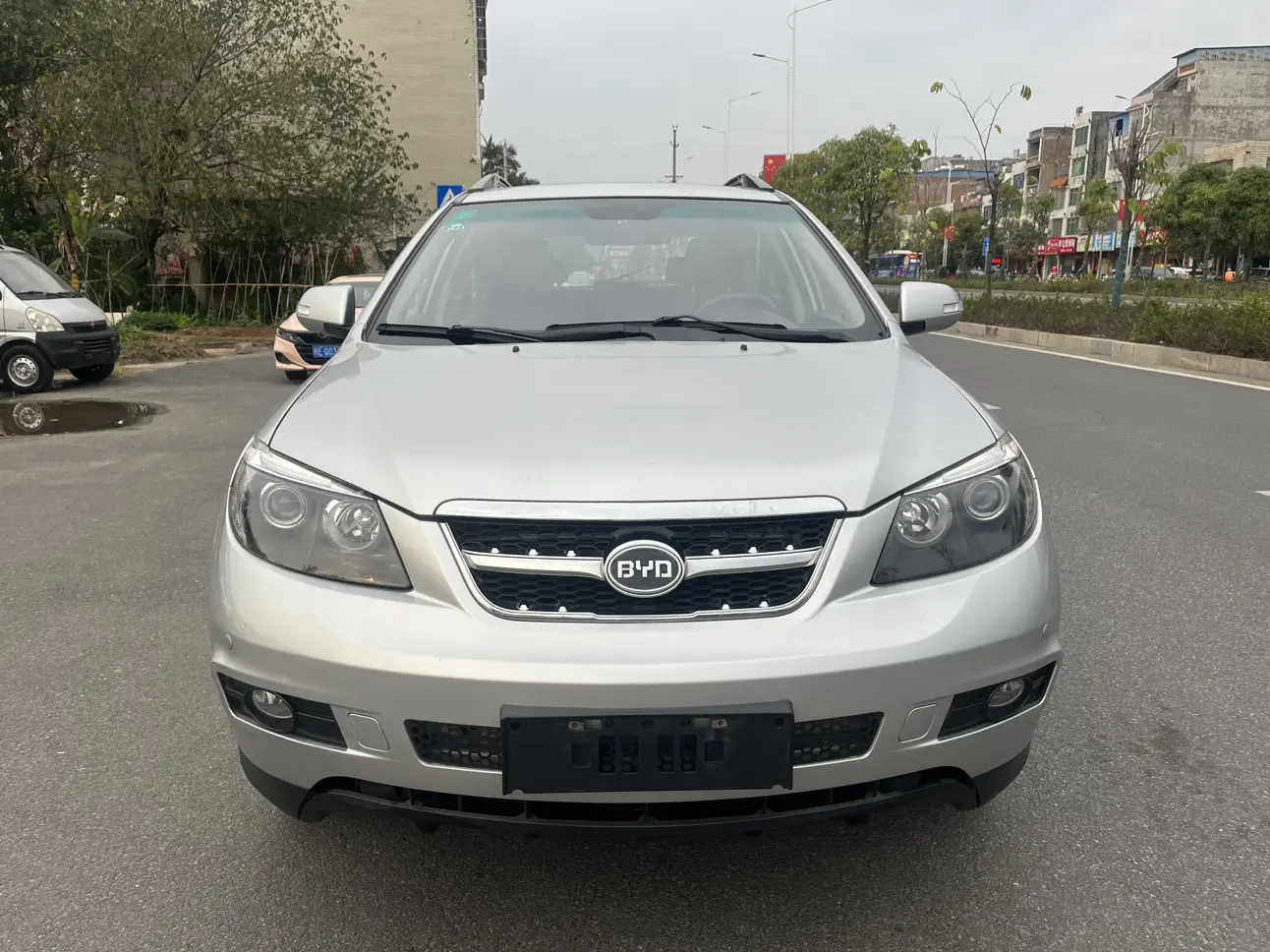 BYD S6  из Китая