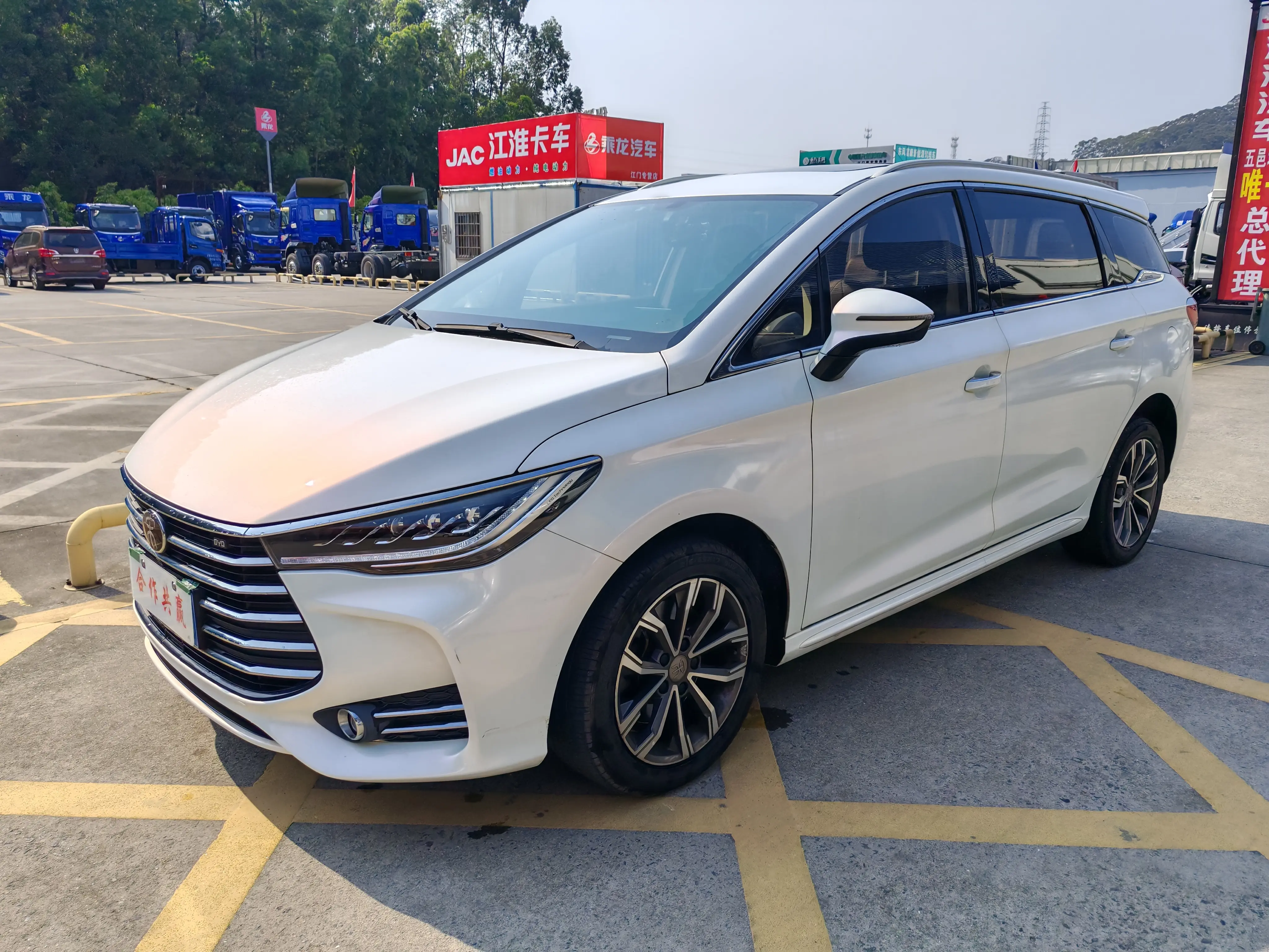 BYD Song MAX  из Китая