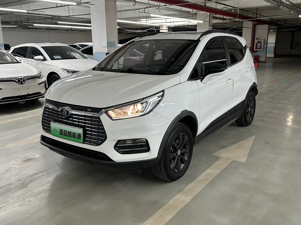 BYD Yuan EV  из Китая