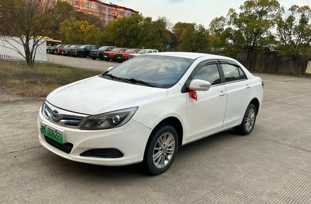 BYD e5  из Китая