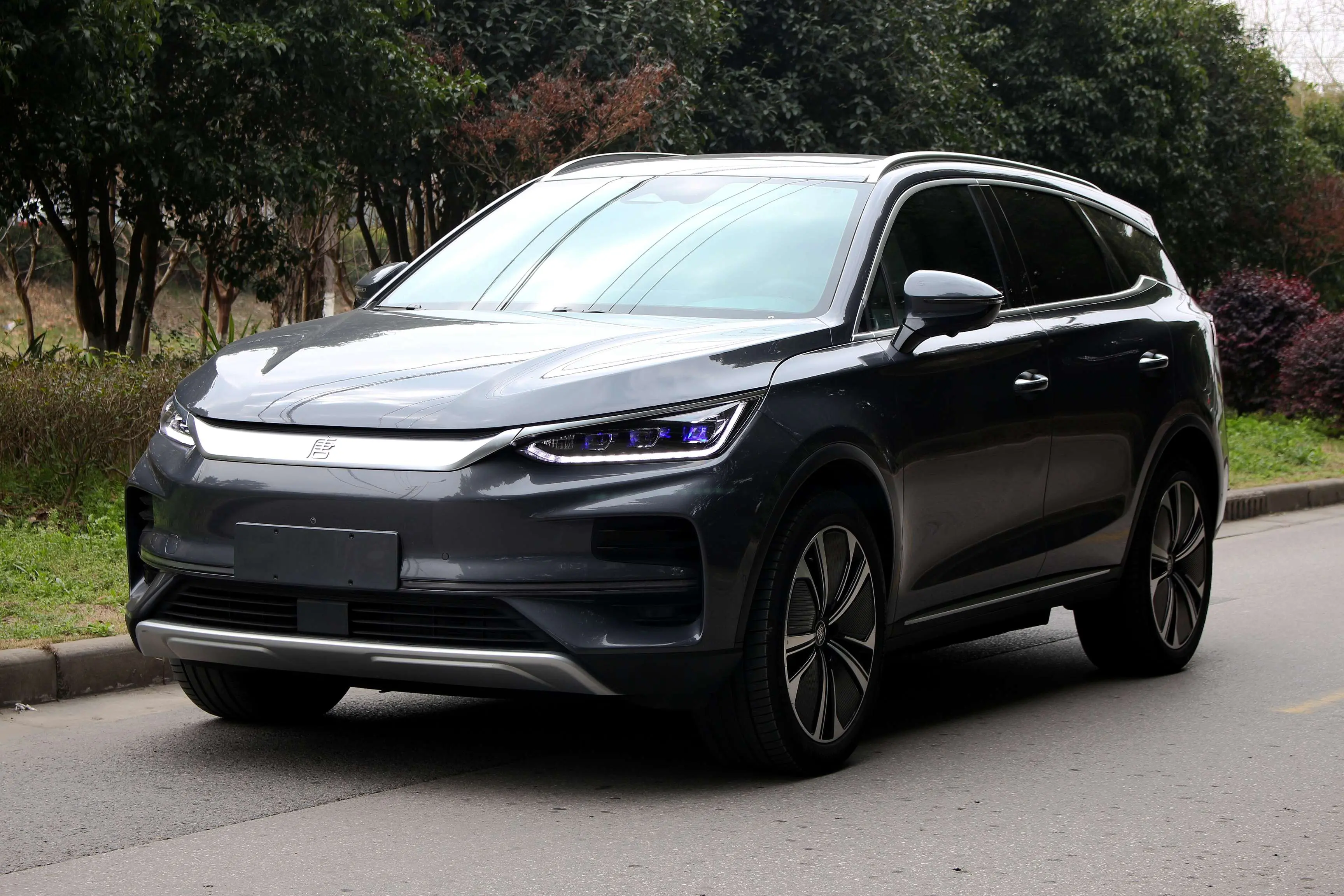 BYD Tang EV  из Китая