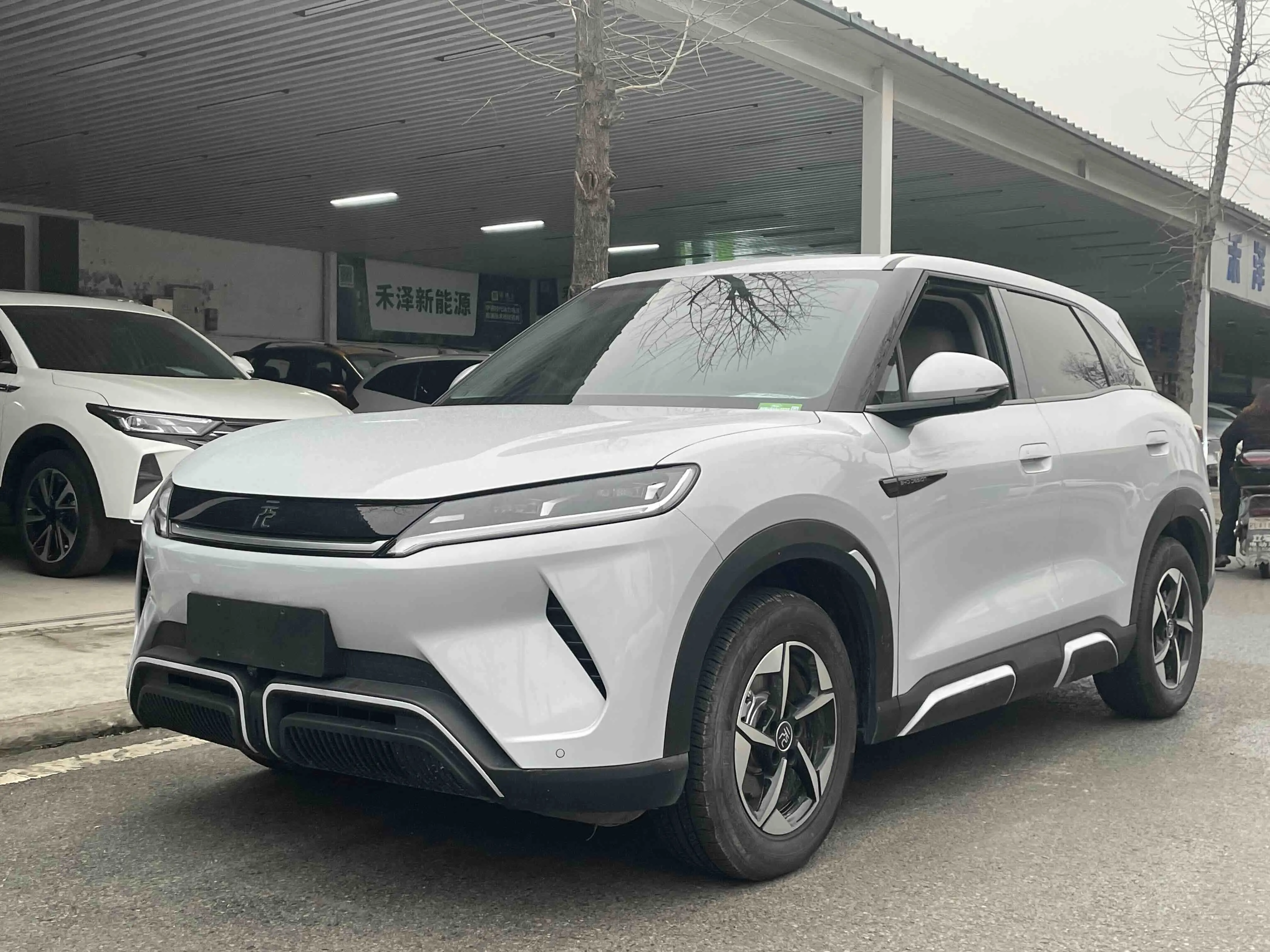 BYD Yuan UP  из Китая