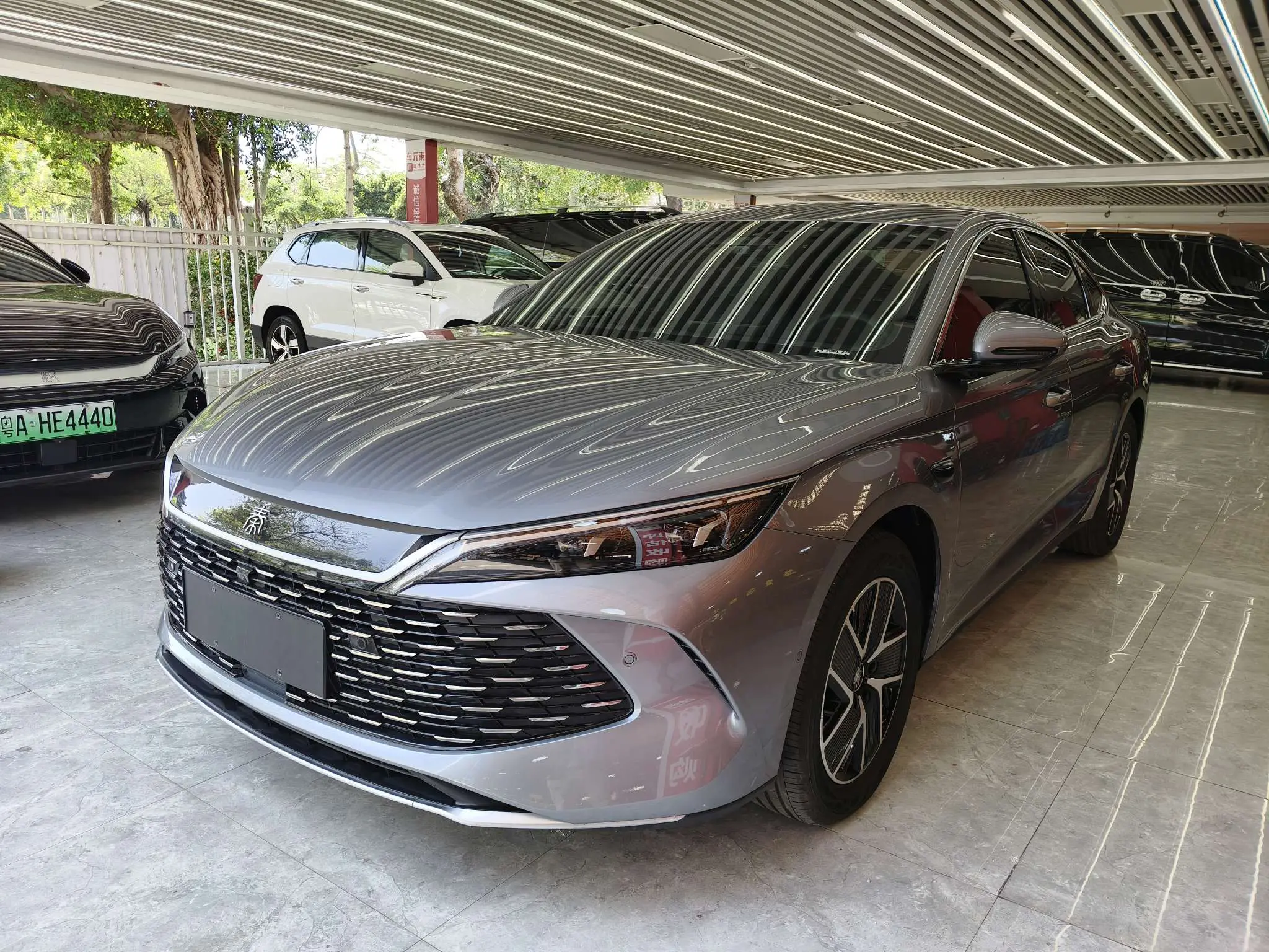 BYD Qin L DM