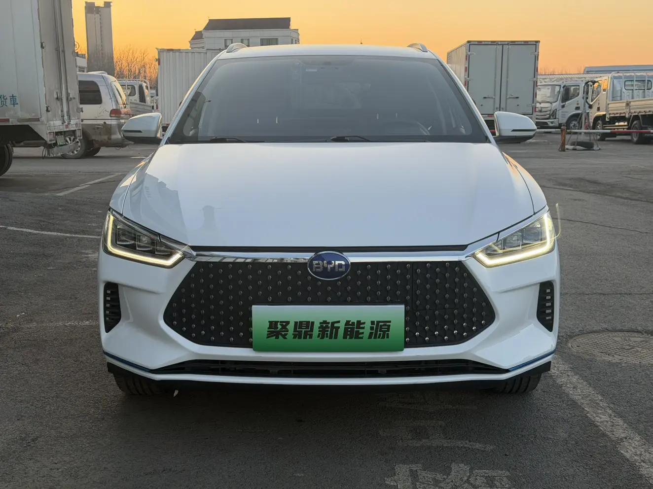 BYD e2  из Китая