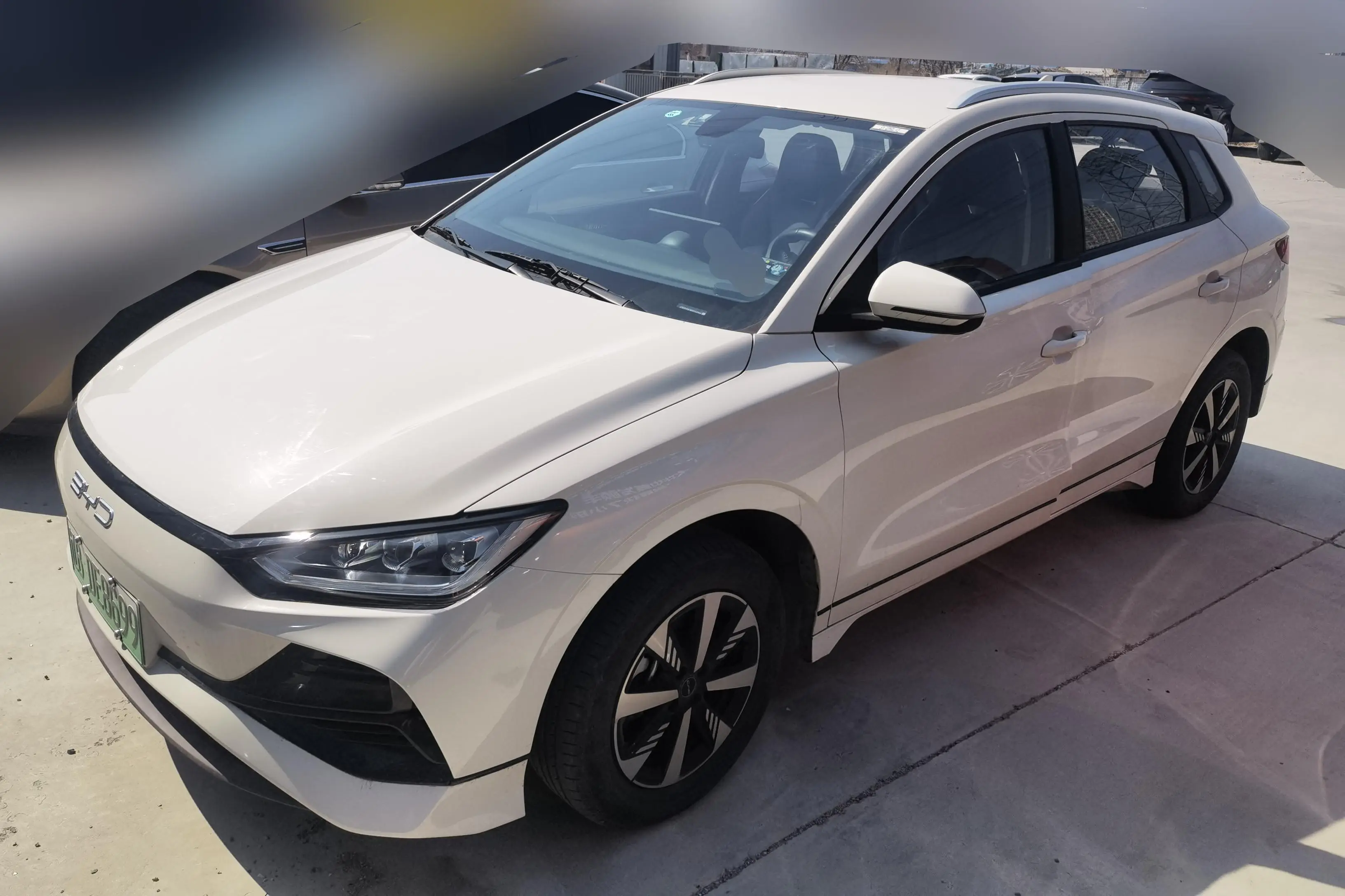 BYD e2  из Китая