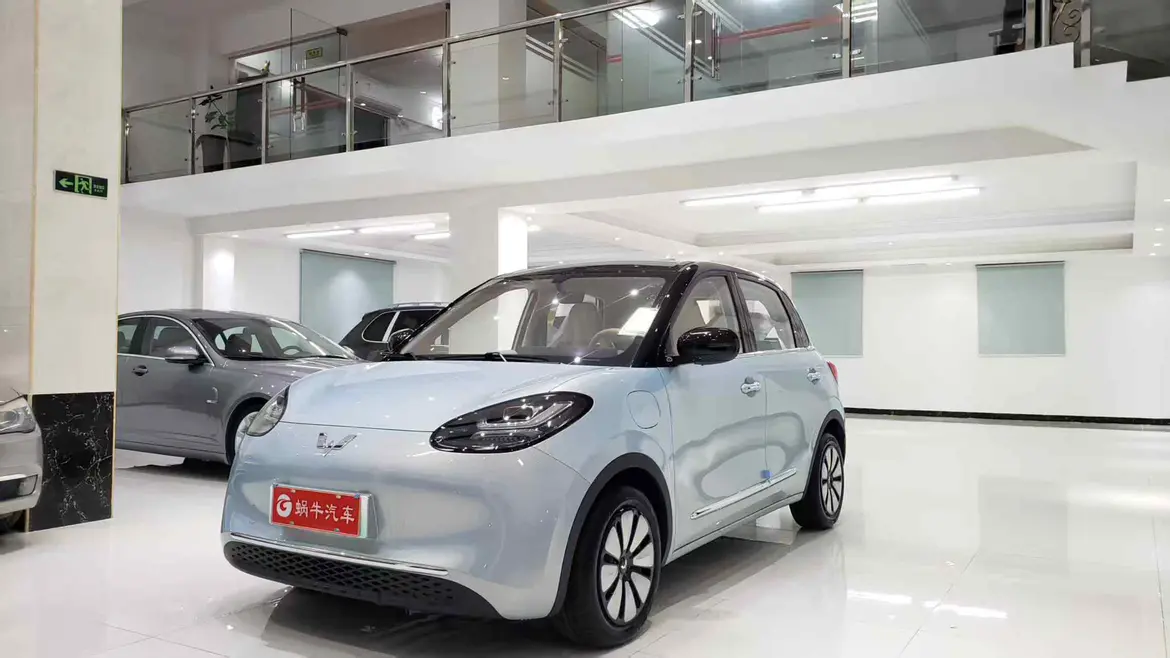 Wuling Bingo  из Китая